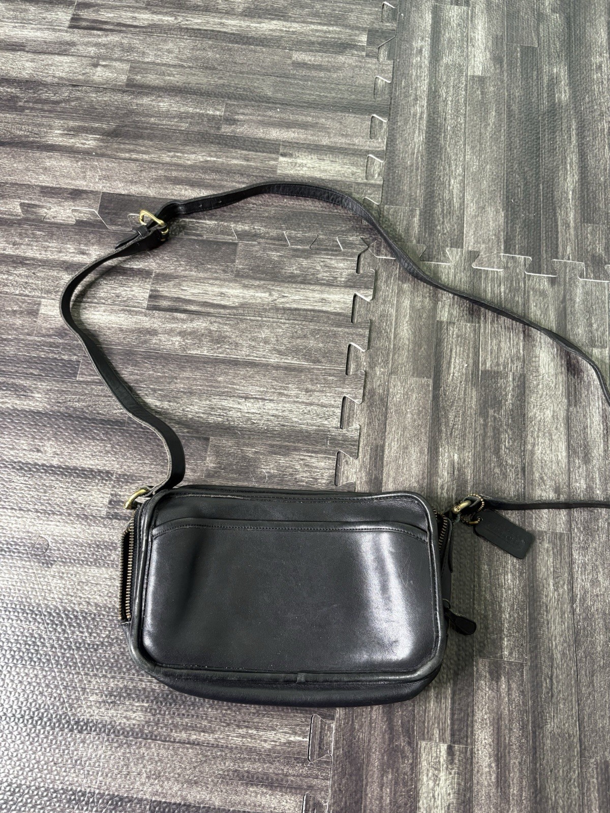 Vintage COACH SWINGPACK 9974 Medium Leather Crossbody Bag Handbag Multi Section