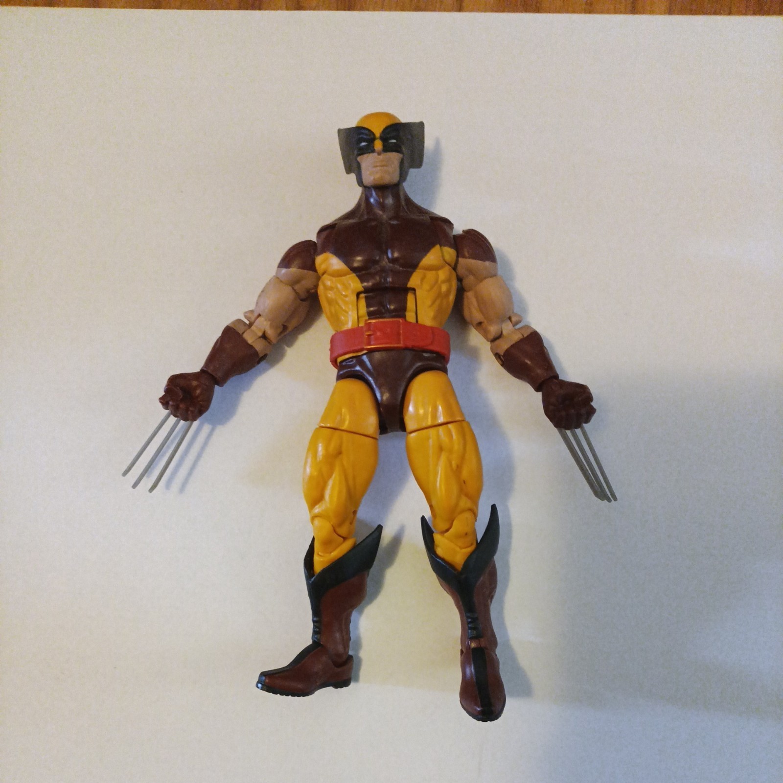 MARVEL LEGENDS Wolverine Vintage Series 6\