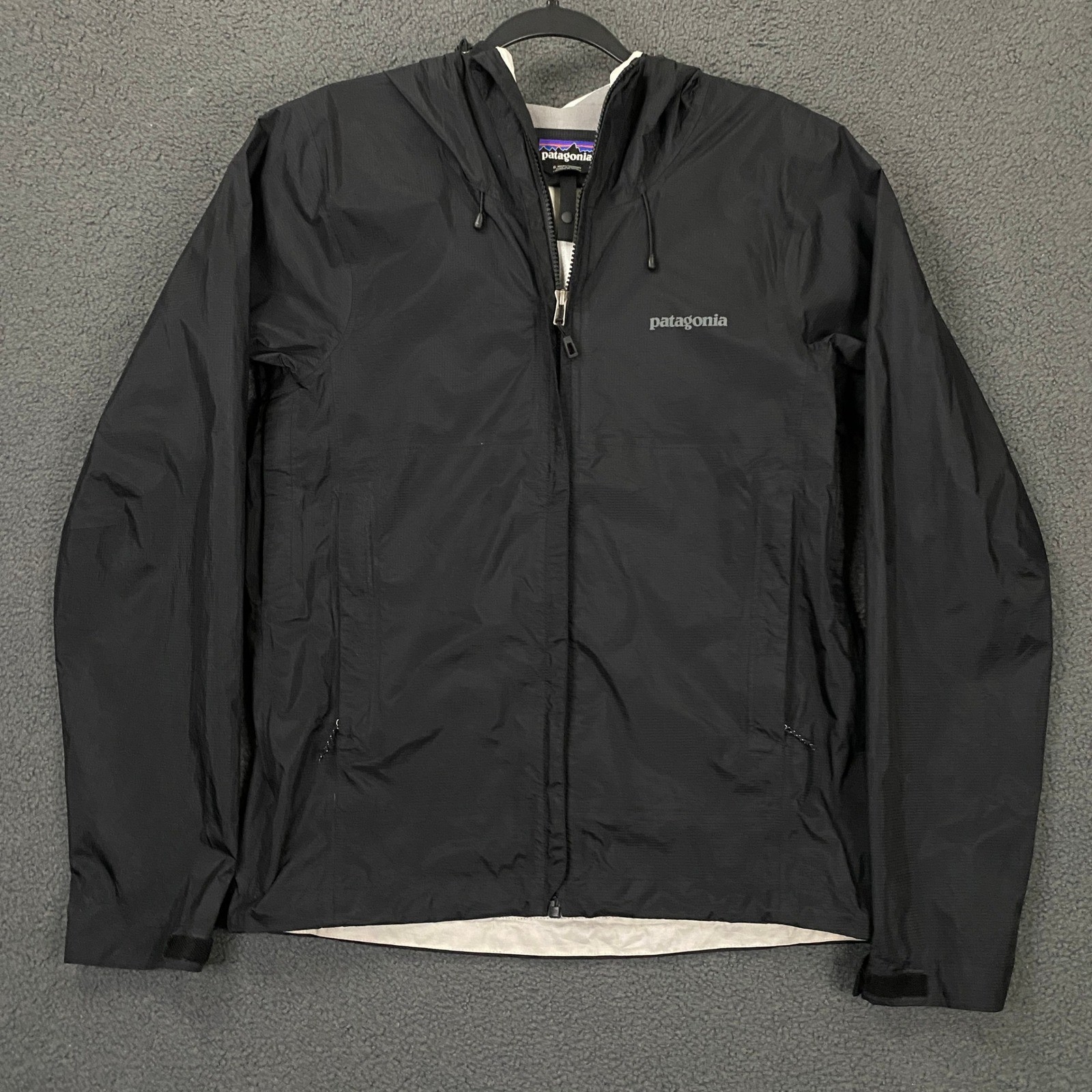 Patagonia Torrentshell Jacket Mens Small Black Waterproof Rain H2No 2.5L 83801