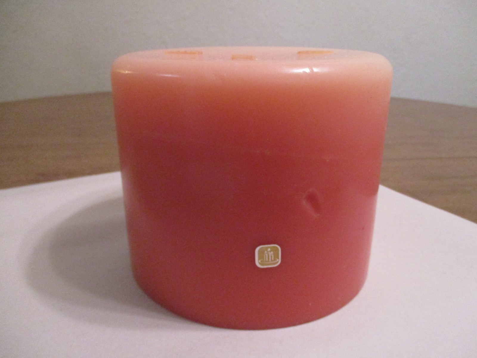 PARTYLITE 3 WICK CANDLE 6'' X 5'' SCENT UNKNOWN #0705 ON BOTTOM NO BOX PARTYLITE 3 WICK CANDLE 6'' X 5'' SCENT UNKNOWN #0705 ON BOTTOM NO BOX