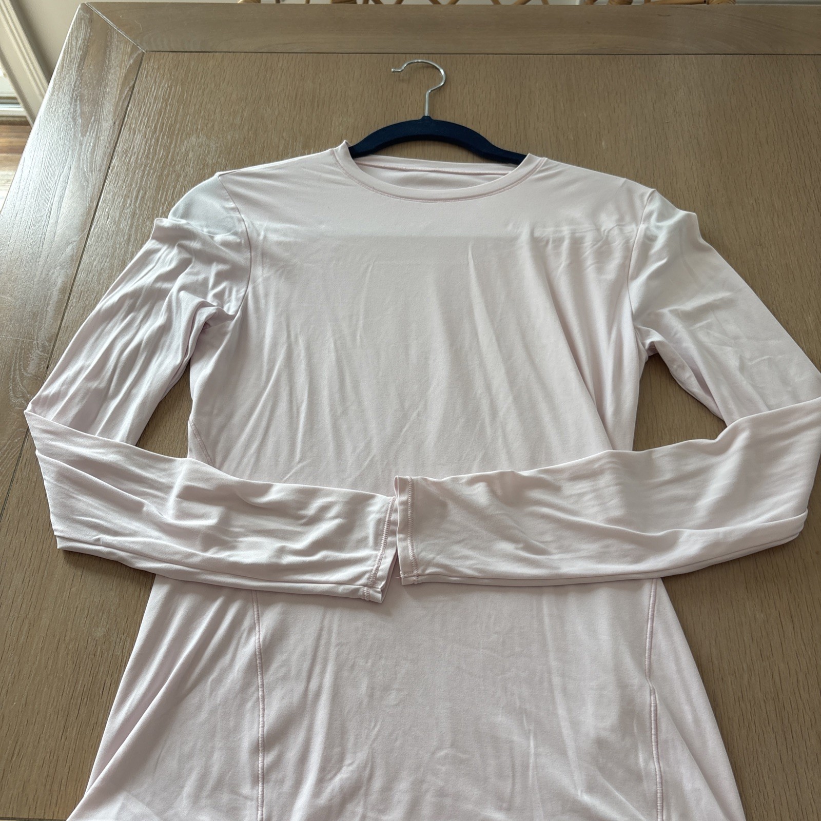 Lululemon Women’s Pink Top Medium