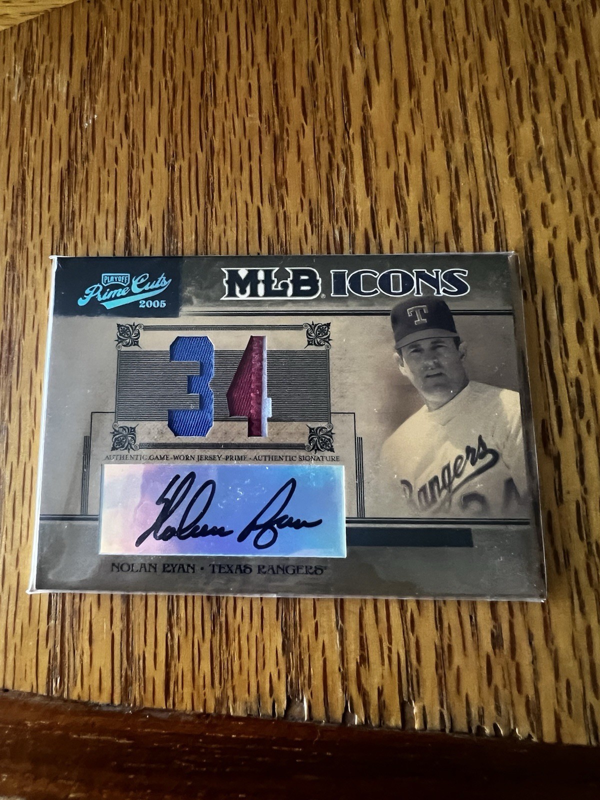 2005 Playoff Prime Cuts Nolan Ryan MLB Icons Patch Auto #8/15 3-color Rangers