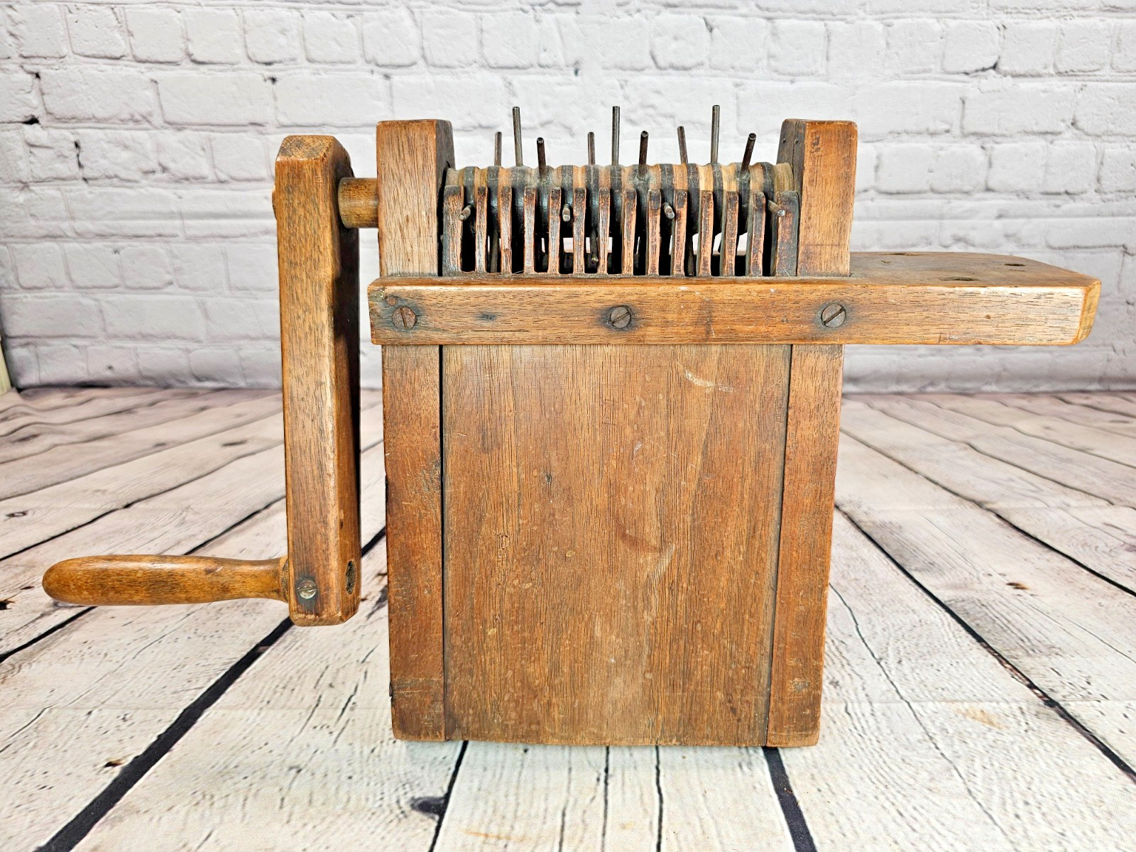 Antique Wooden Apple Scratter Primitive Cider Mill Fruit Pulper Grinder Box 1880