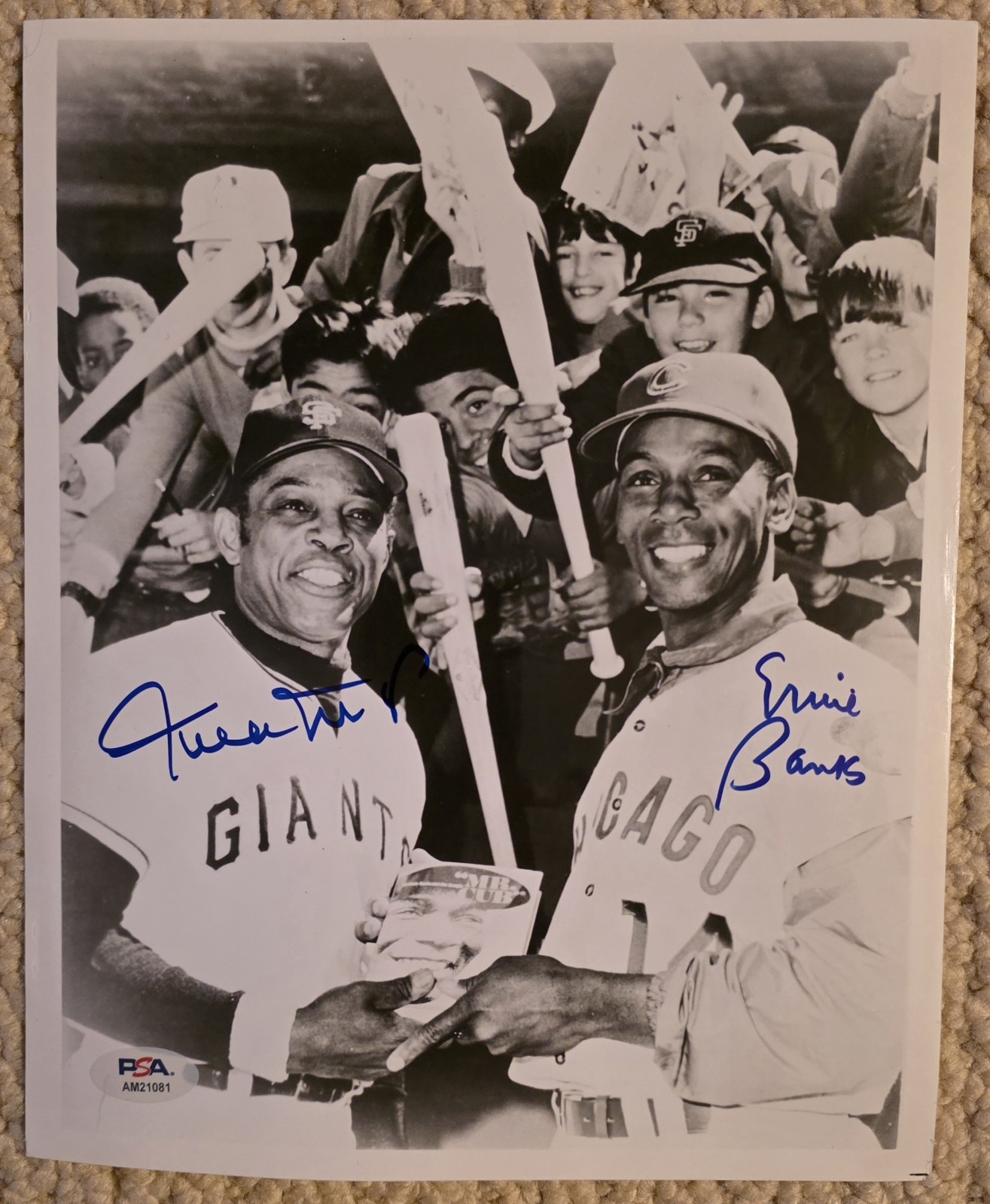WILLIE MAYS & ERNIE BANKS DUAL SIGNED 8X10 PHOTO WITH PSA COA-PASSED OUT OR SAFE