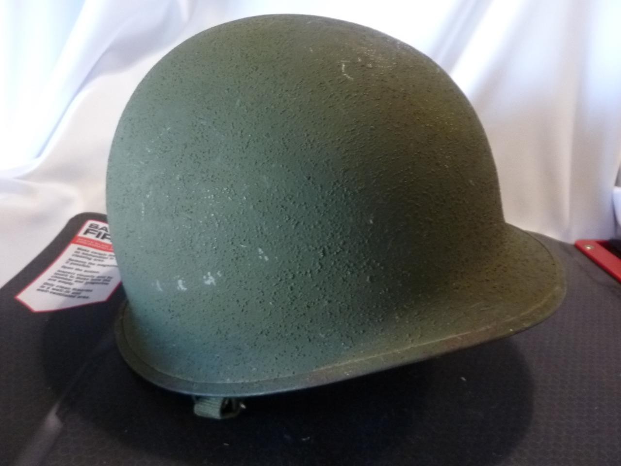WW2 US MILITARY FRONT SEAM SWIVEL BALE STEEL HELMET NO LINER - 