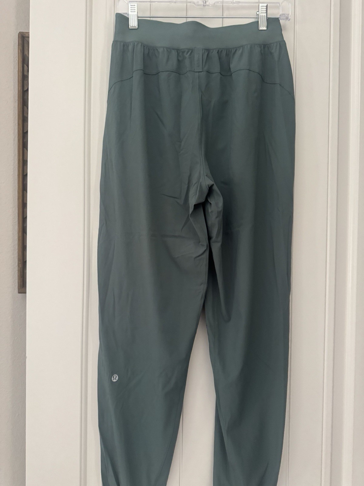 Lululemon License to Train High-Rise Pant W5FFES size 6 light green pea green