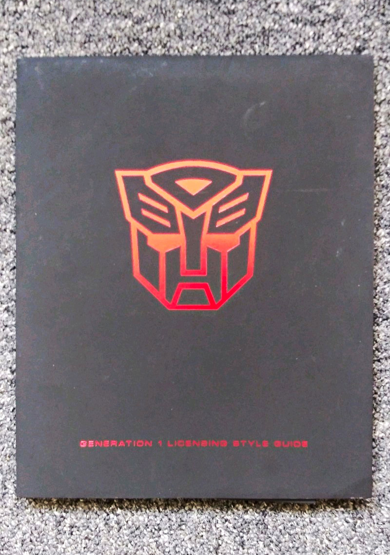 Transformers 1995 Hasbro G1 Licensee Style Guide Transformers 1995 Hasbro G1 Licensee Style Guide