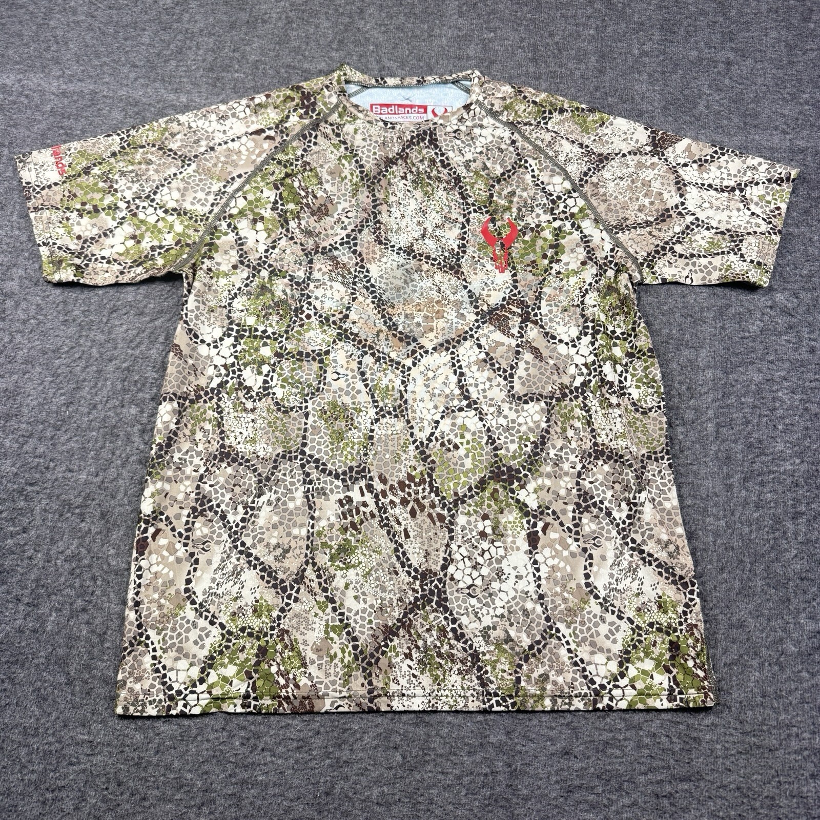 Badlands Shirt Mens Medium Algus Crew Camo Base Layer Short Sleeve Hunt Hunting Badlands Shirt Mens Medium Algus Crew Camo Base Layer Short Sleeve Hunt Hunting