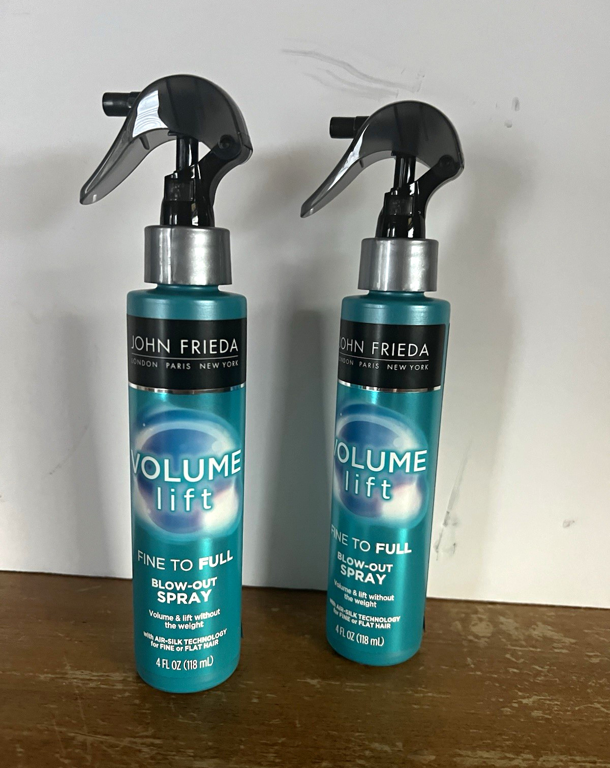John Frieda Volume Lift Blow Dry Spray, Lightweight Root-Lifting, 4 fl oz