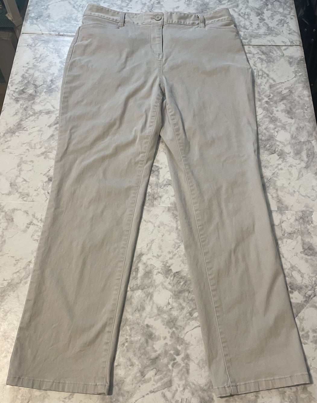 Talbots Petites Stretch Beige Khaki Womens Pants Size 10P Petite Pockets Tapered Talbots Petites Stretch Beige Khaki Womens Pants Size 10P Petite Pockets Tapered