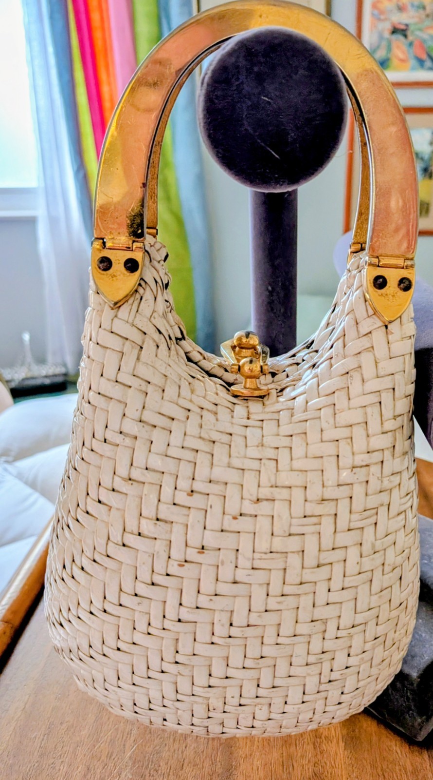 VINTAGE 1960\'S KORET ITALY WICKER EGG SHAPE HANDBAG GOLD STRAPS MCM RARE PURSE