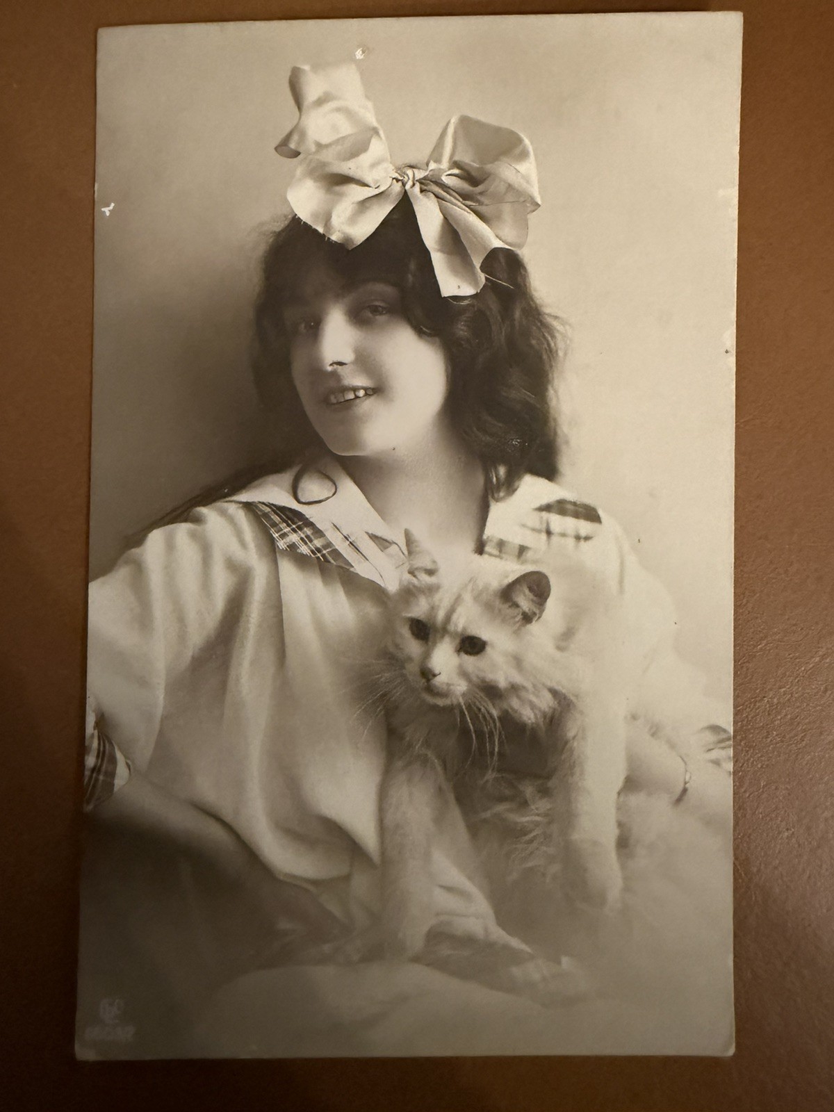 Antique RPPC Pretty Woman Girl w Cat Kitten Huge Bow Edwardian Photo Postcard