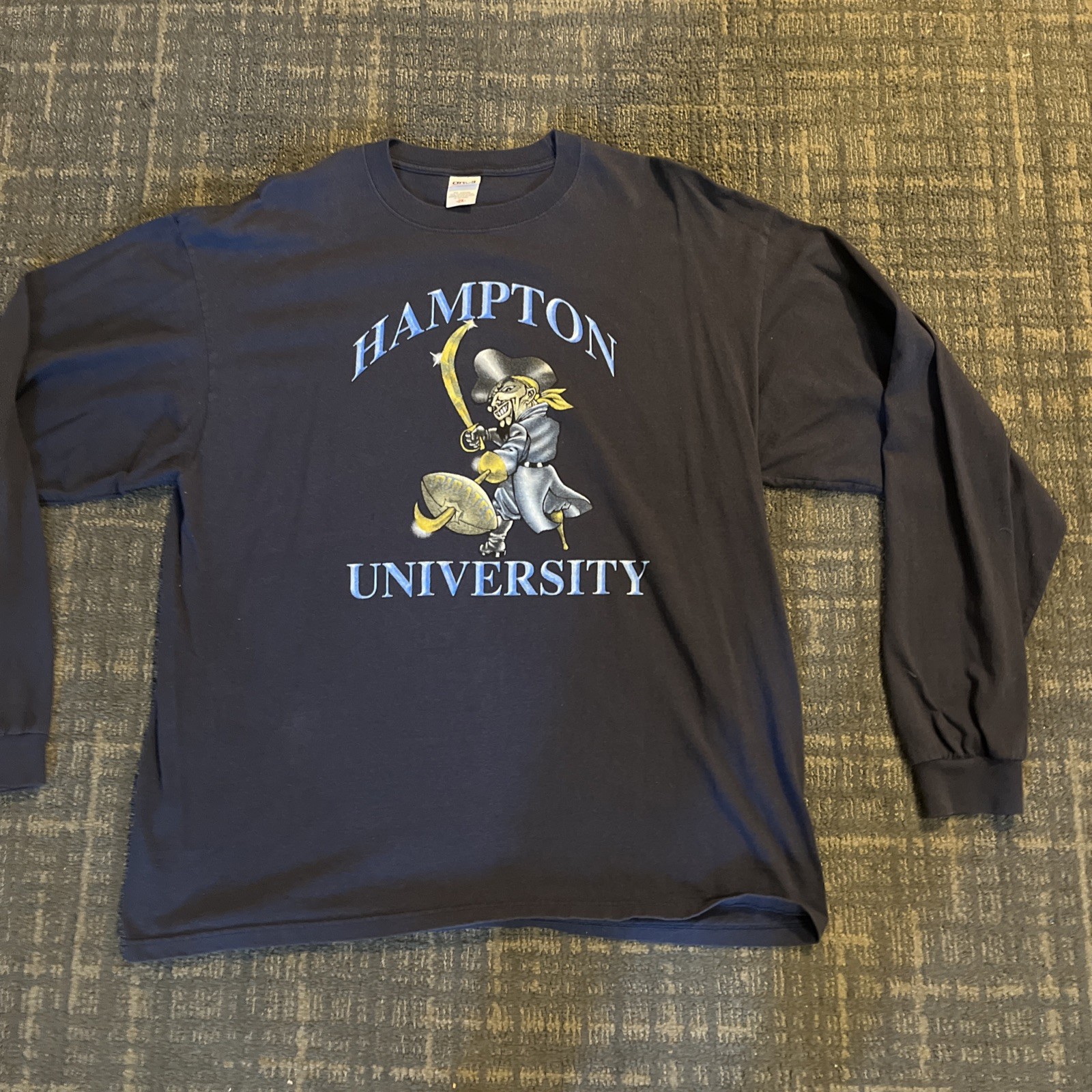 Vintage 90s Hampton University HU Big Logo Mascot Long Sleeve XXL Anvil Tag