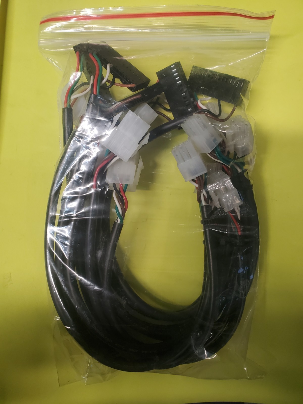 Pack of MEI/CPI 2000 Series/Talos MDB Y Harness, 24/34 Volts (6) - Used
