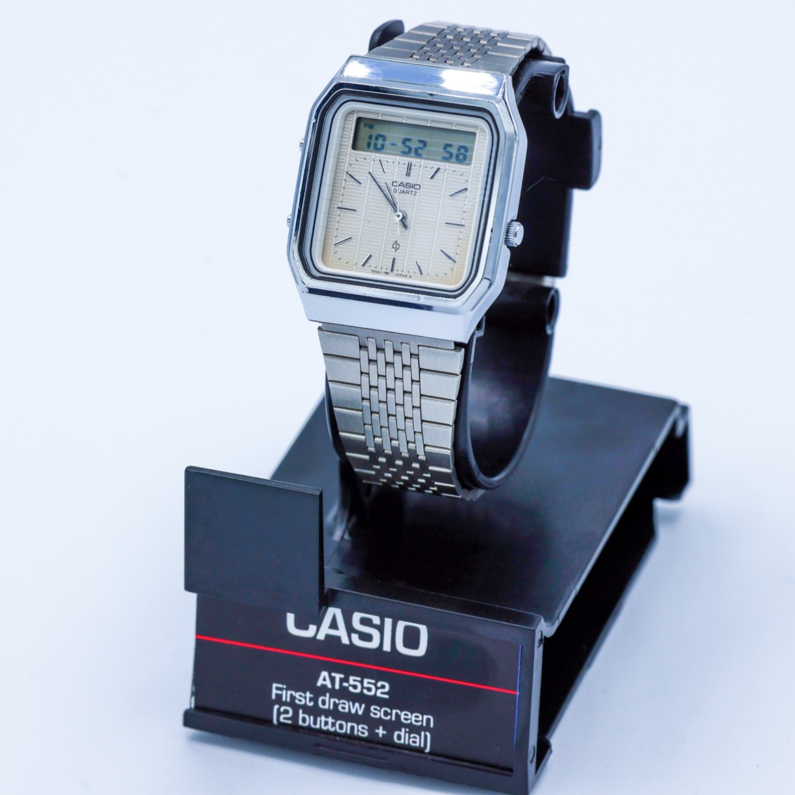 Rare Vintage Casio AT-552 Janus Ana-Digi Touchscreen Calculator Watch AT-550