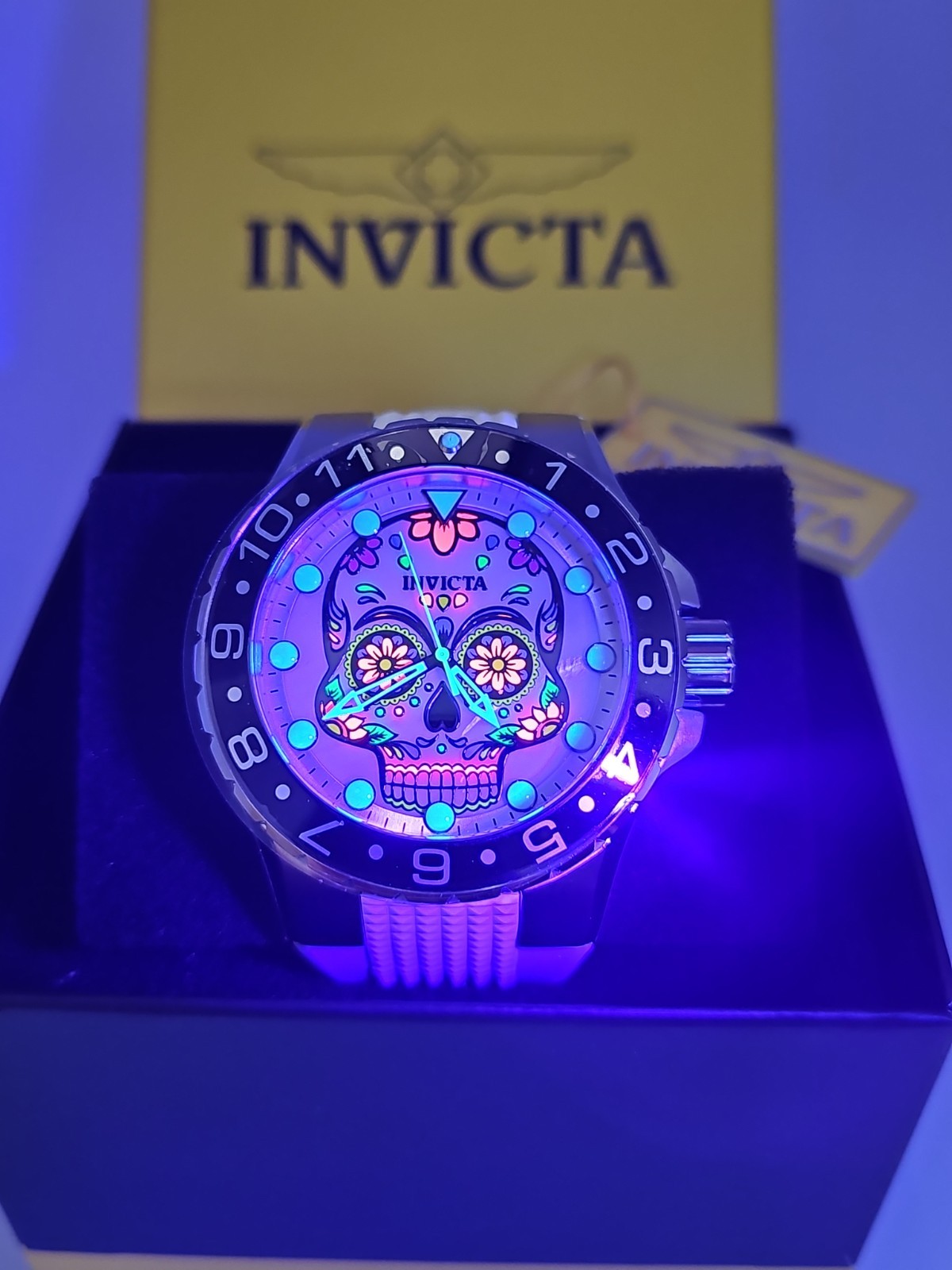 RETAIL $499 Invicta Aviator Dia de Los Muertos Men's Watch 50mm Mother of Pearl RETAIL $499 Invicta Aviator Dia de Los Muertos Men's Watch 50mm Mother of Pearl
