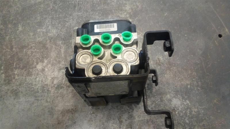 2000-2002 Chevy Tahoe Suburban 1500  Anti Lock Brake Pump Module Assembly OEM