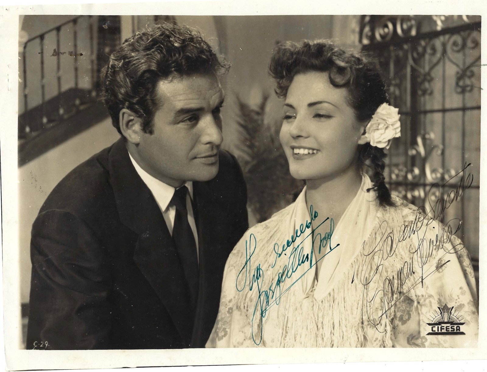 SPANISH ACTORS JORGE MISTRAL & CARMEN SEVILLA, SIGNED VINTAGE PROMOTIONAL PHOTO SPANISH ACTORS JORGE MISTRAL & CARMEN SEVILLA, SIGNED VINTAGE PROMOTIONAL PHOTO