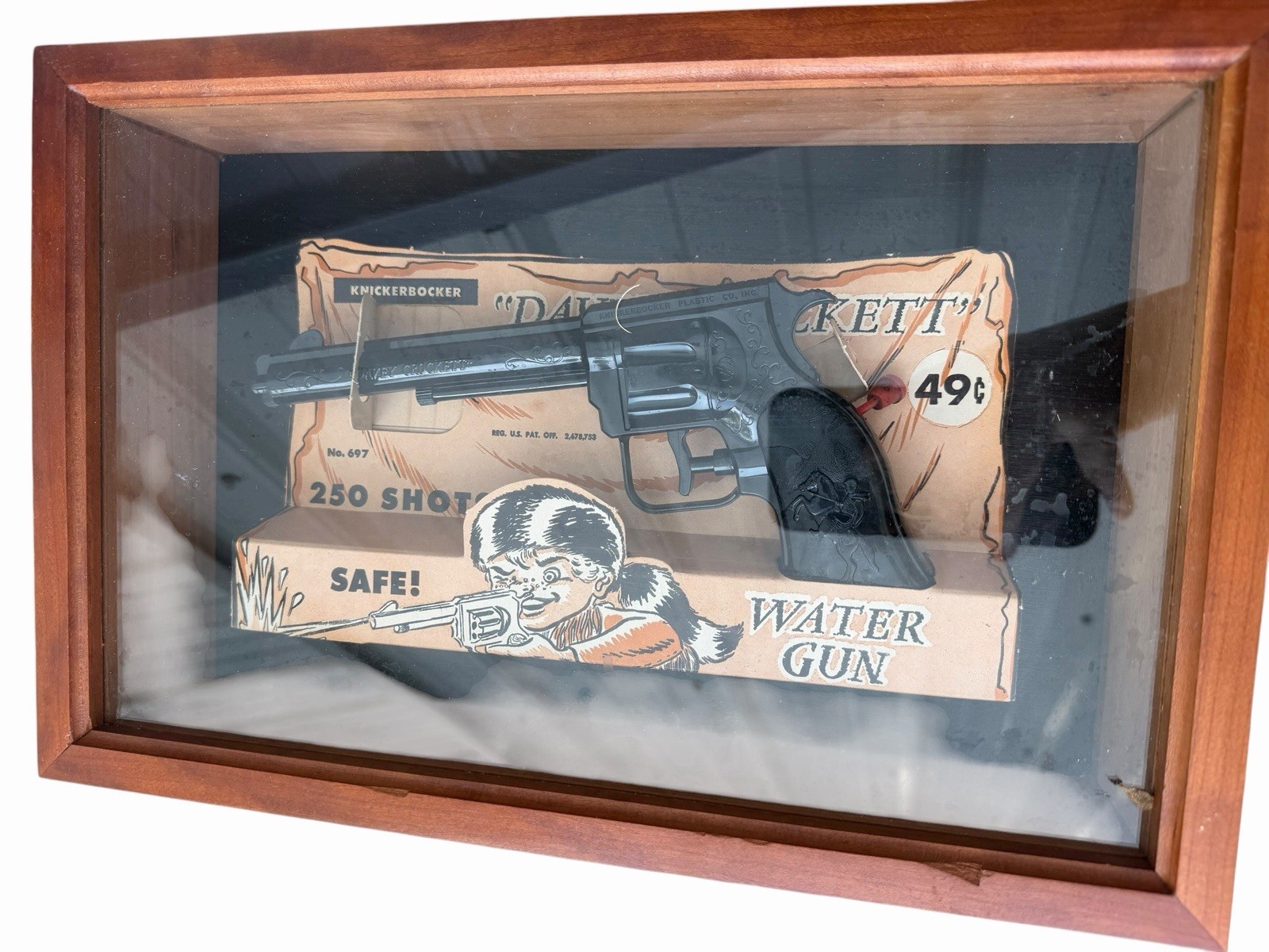 1950s DAVEY CROCKETT Water Gun by Knickerbocker MINT IN BOX Shadowbox 1950s DAVEY CROCKETT Water Gun by Knickerbocker MINT IN BOX Shadowbox
