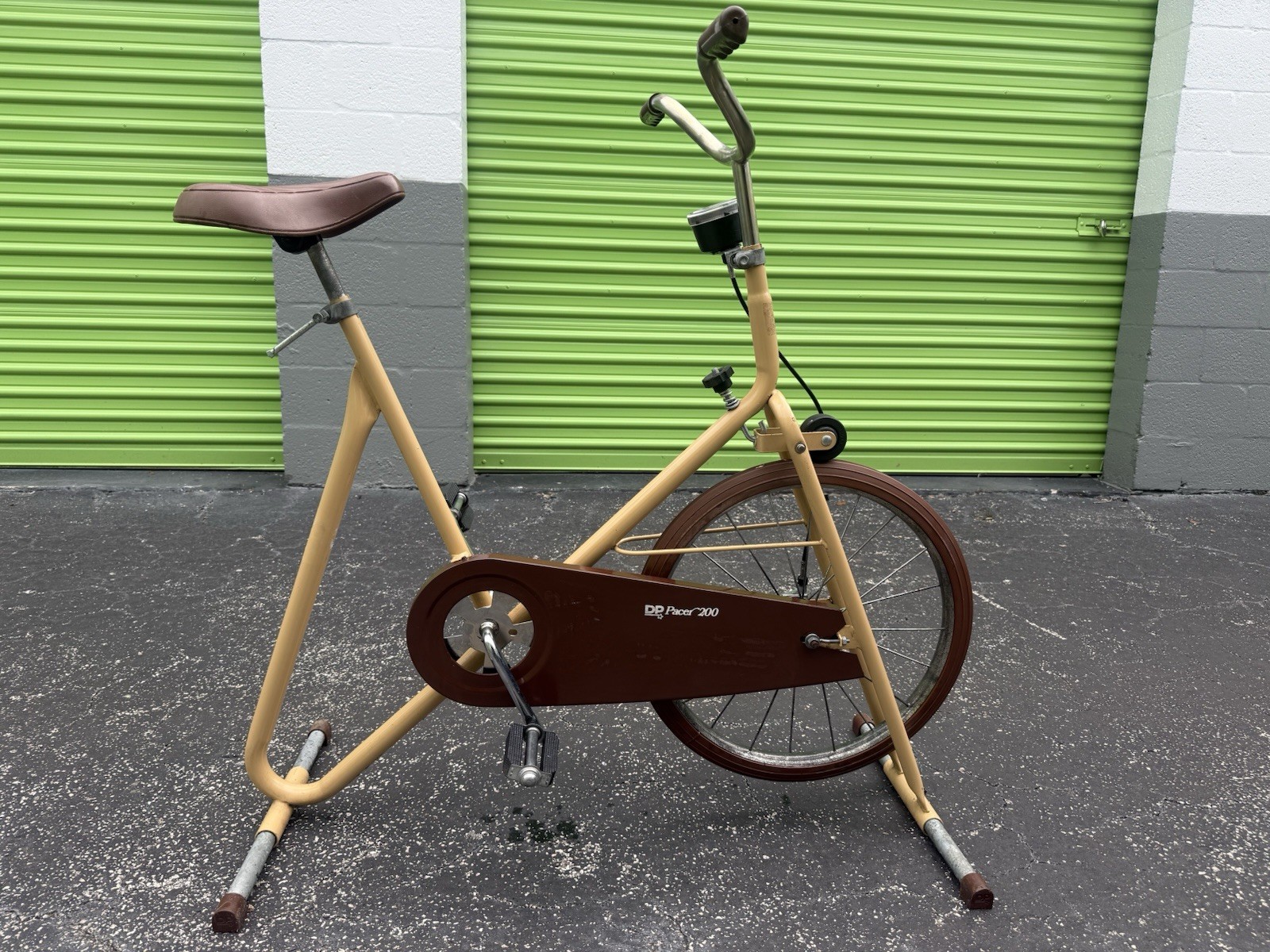 Vintage DP Pacer 200 Exercise Bike - Retro Fitness Collectible