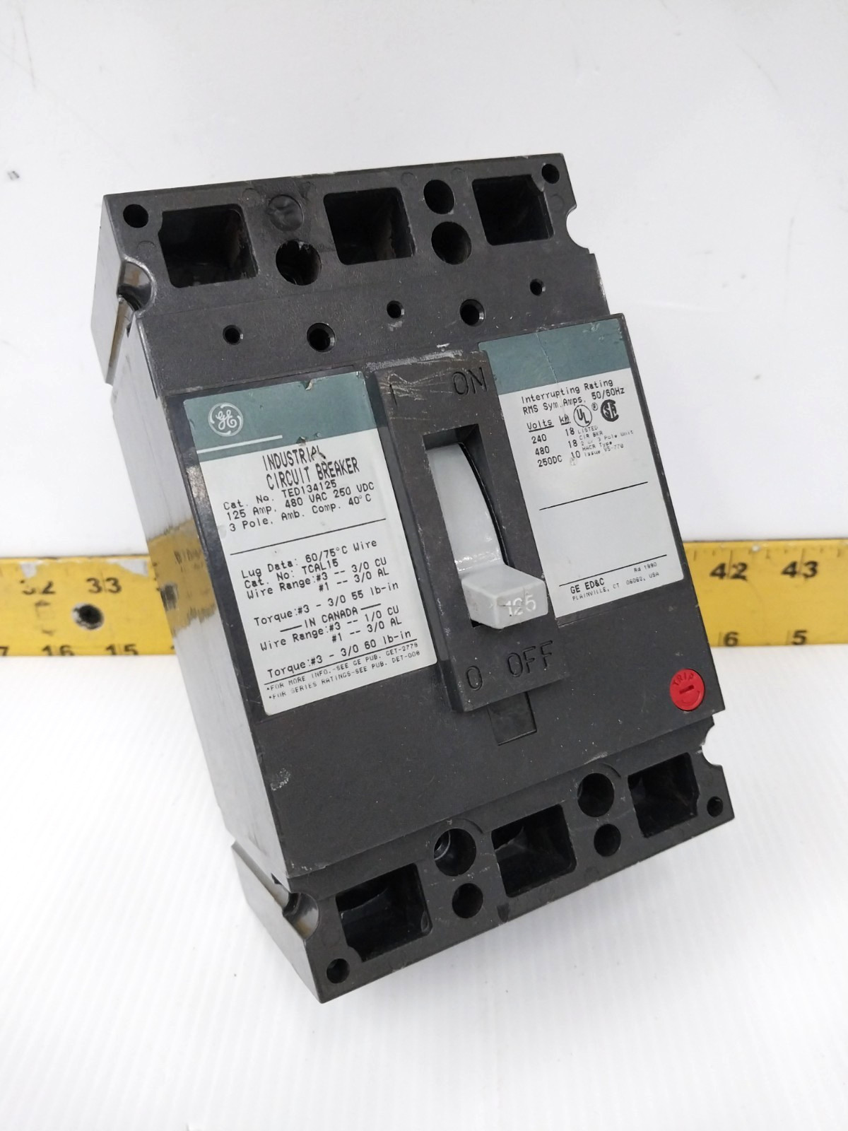 GE 125 Amp Circuit Breaker 480 VAC / 250 VDC 3 Pole  TED134125