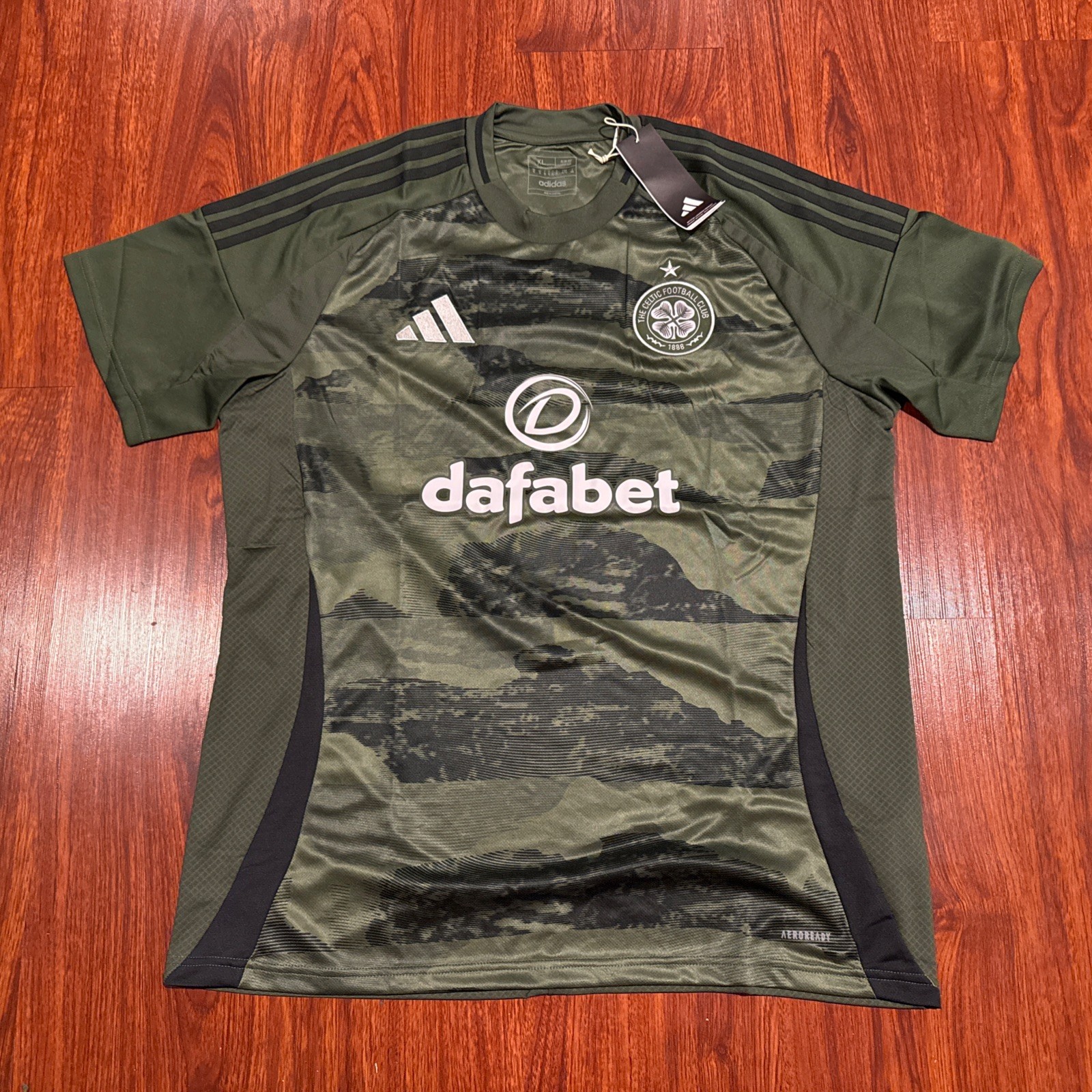 2024-25 Adidas Men’s Celtic FC Green Third Soccer Jersey Extra Large XL