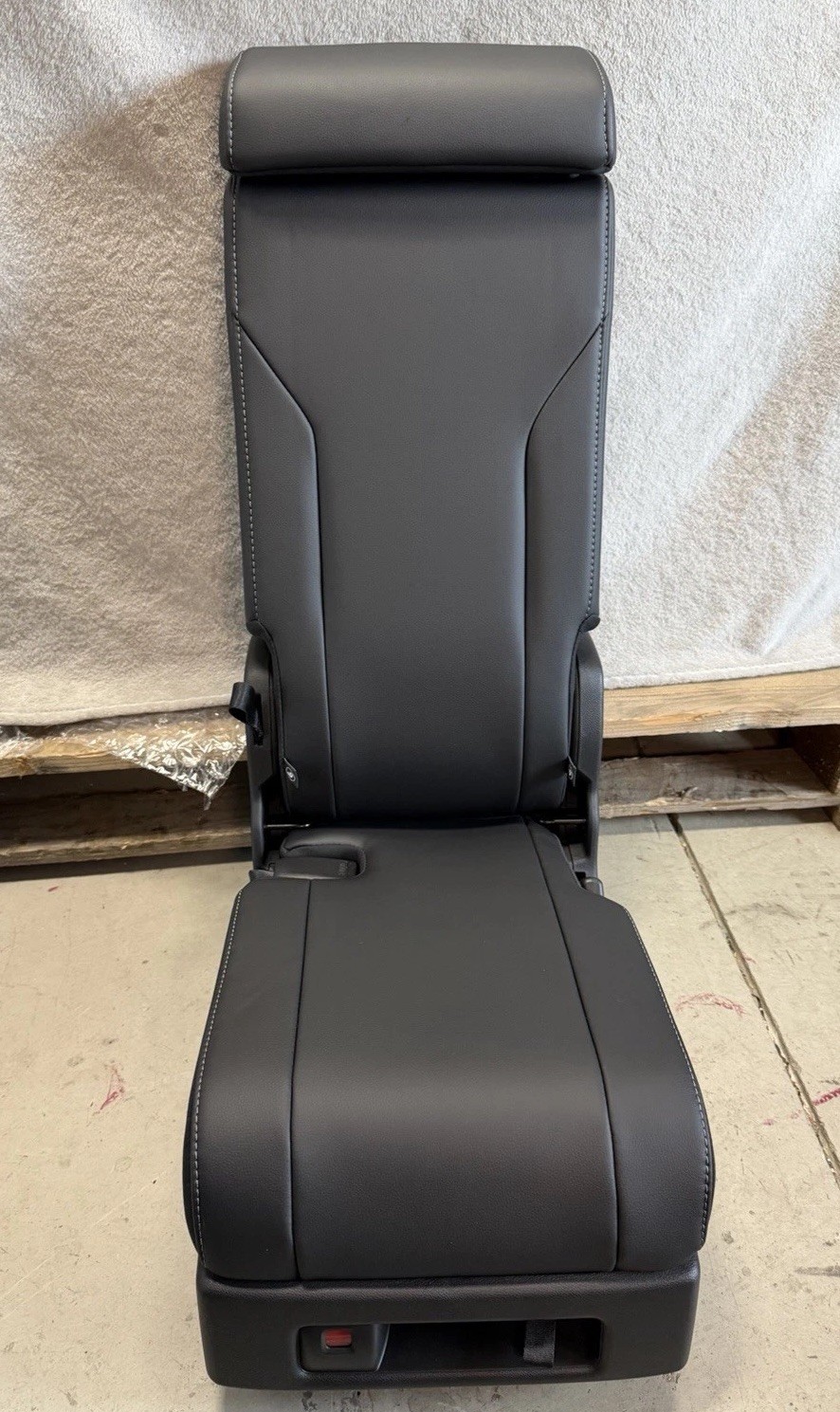 2023-2026 Honda Pilot Rear 2nd Row Middle Jump Seat Black Leather Seat OEM
