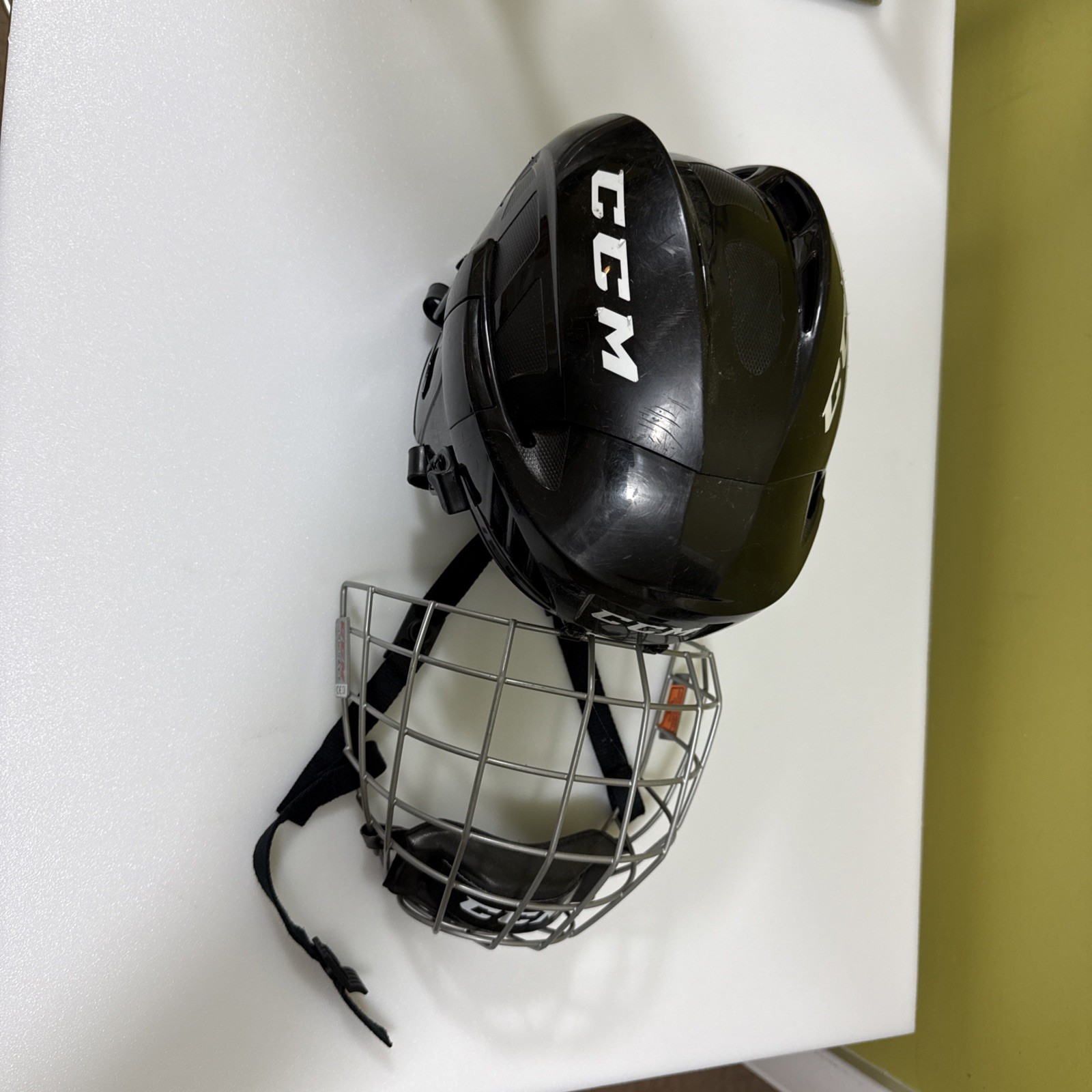 CCM FL40 XS Helmet Black Size X-Small Face Mask Ice Hockey HECC Certified CCM FL40 XS Helmet Black Size X-Small Face Mask Ice Hockey HECC Certified