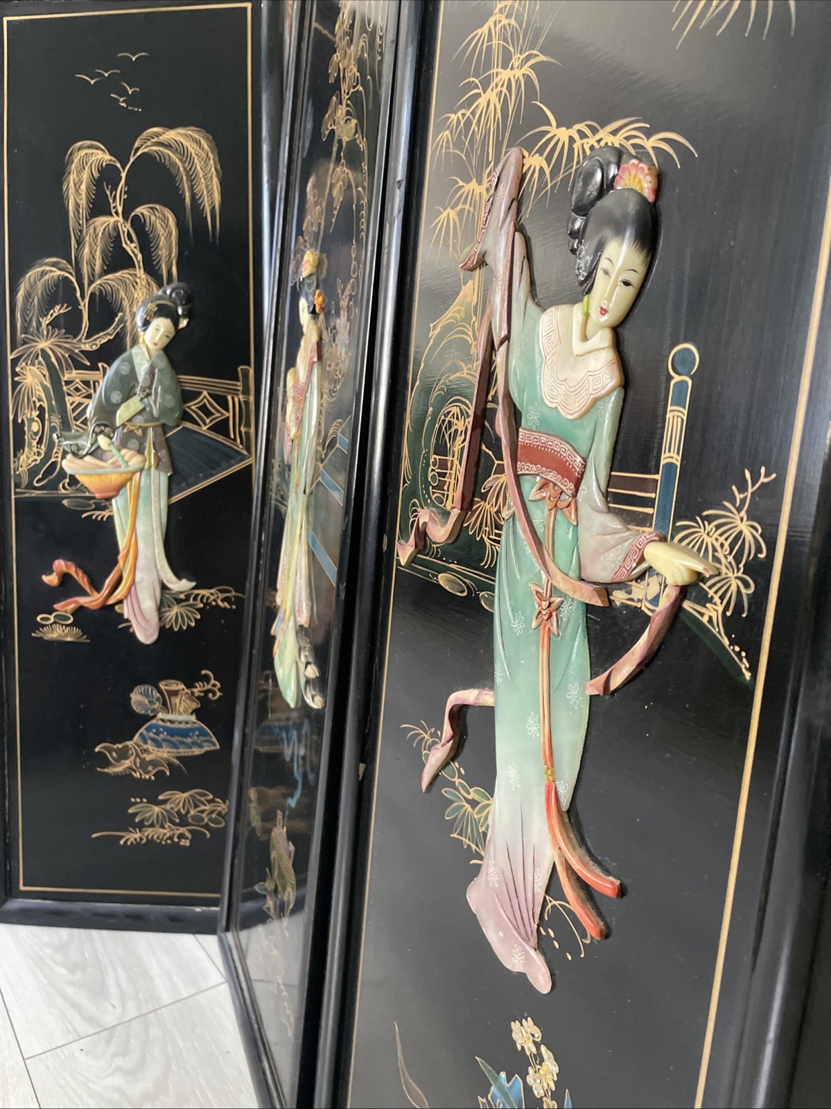 Vintage 1960's Asian Jade?HardStoneBlack Lacquer 3D Geisha Wall Plaques