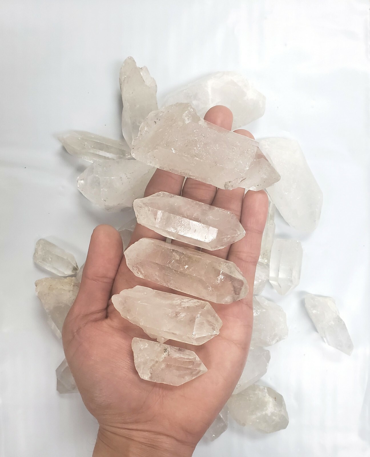 Quartz Crystal Bulk 1 LB - 2 LBS - Wholesale Quartz Crystal Points Quartz Crystal Bulk 1 LB - 2 LBS - Wholesale Quartz Crystal Points
