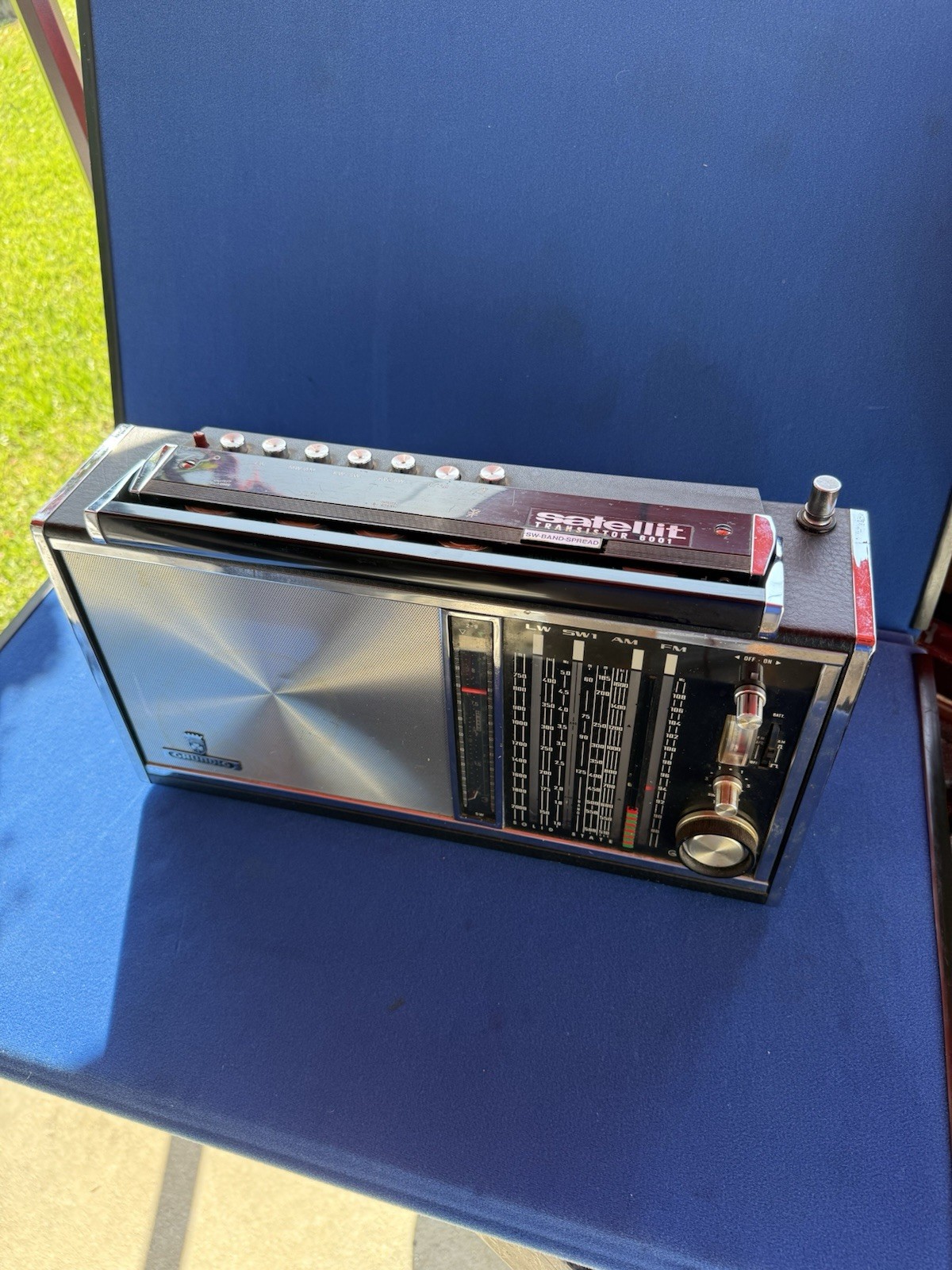 Grundig Satellit 6001 Short Wave World Receiver Transistor Radio Grundig Satellit 6001 Short Wave World Receiver Transistor Radio
