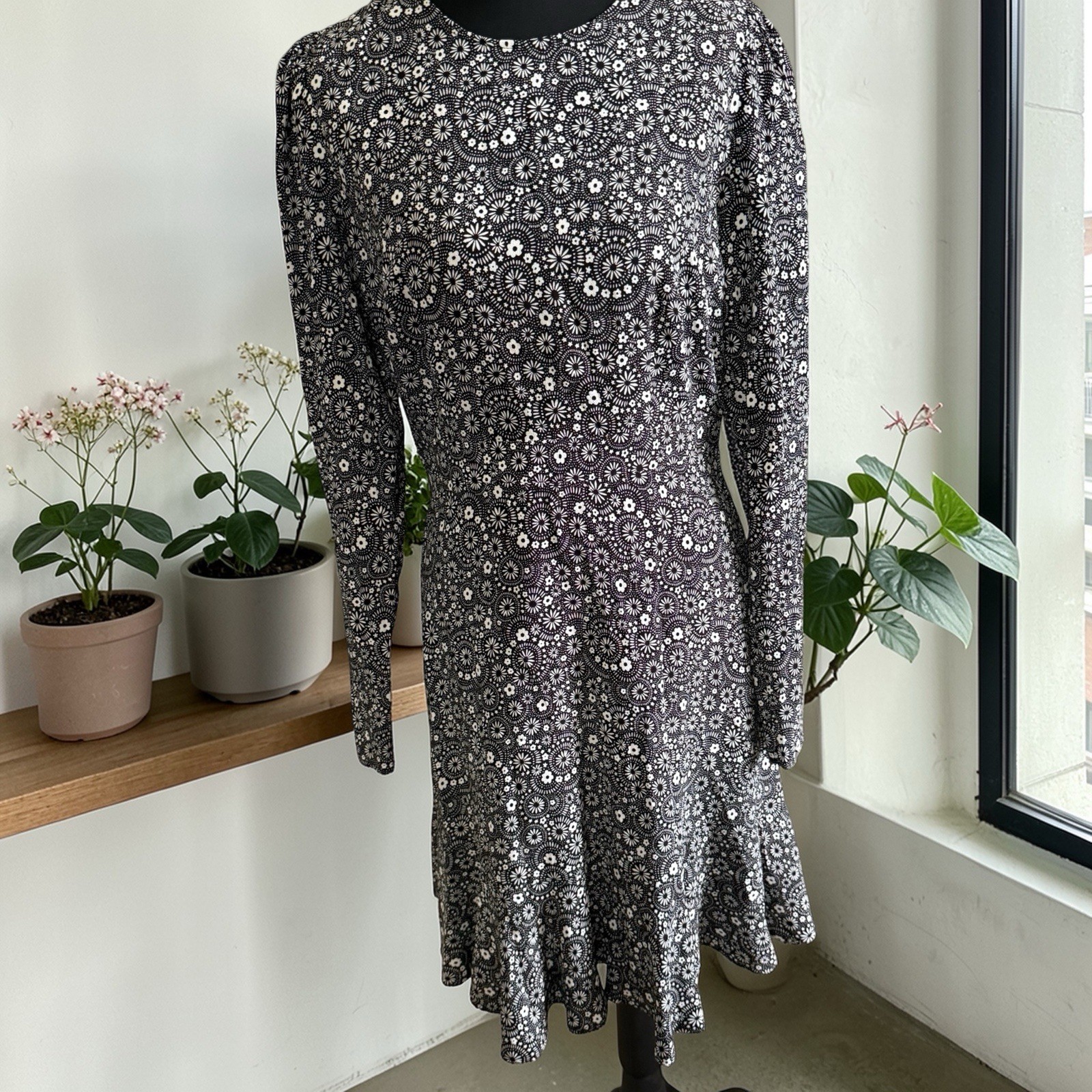 NWT Boden floral dress flattering fit & flare with eco-friendly Ecovero fabric