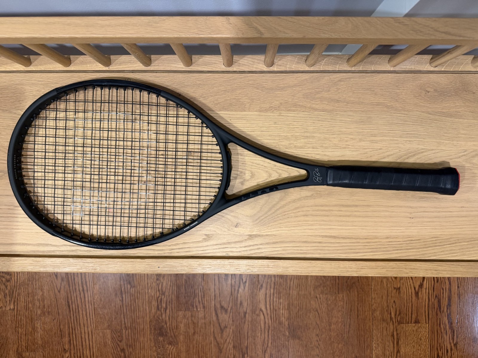 Wilson Pro Staff RF97 Autograph v11 2016 Federer 4 3/8 Tennis Racquet Unused