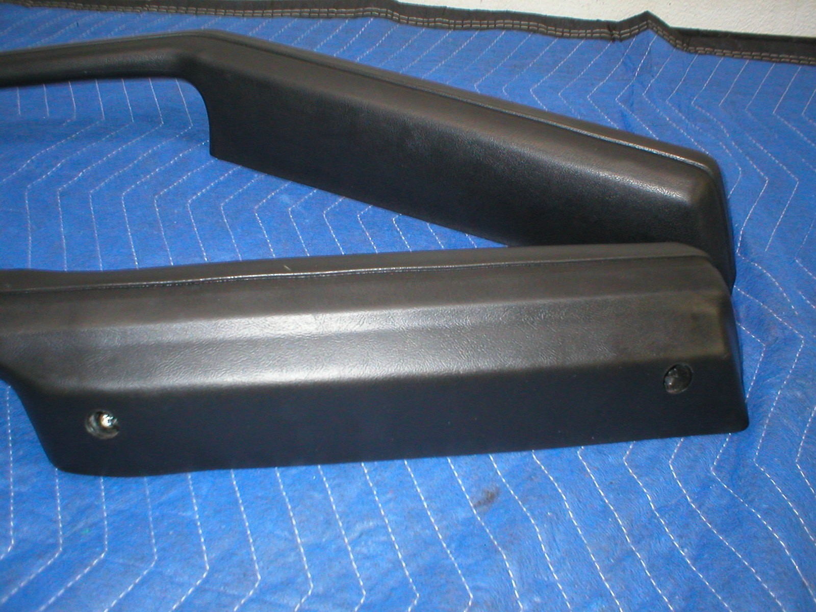 1982 -92 Camaro Firebird BLACK Armrest Door Pull 83 84 85 86 87 88 89 90 91 GM 1982 -92 Camaro Firebird BLACK Armrest Door Pull 83 84 85 86 87 88 89 90 91 GM
