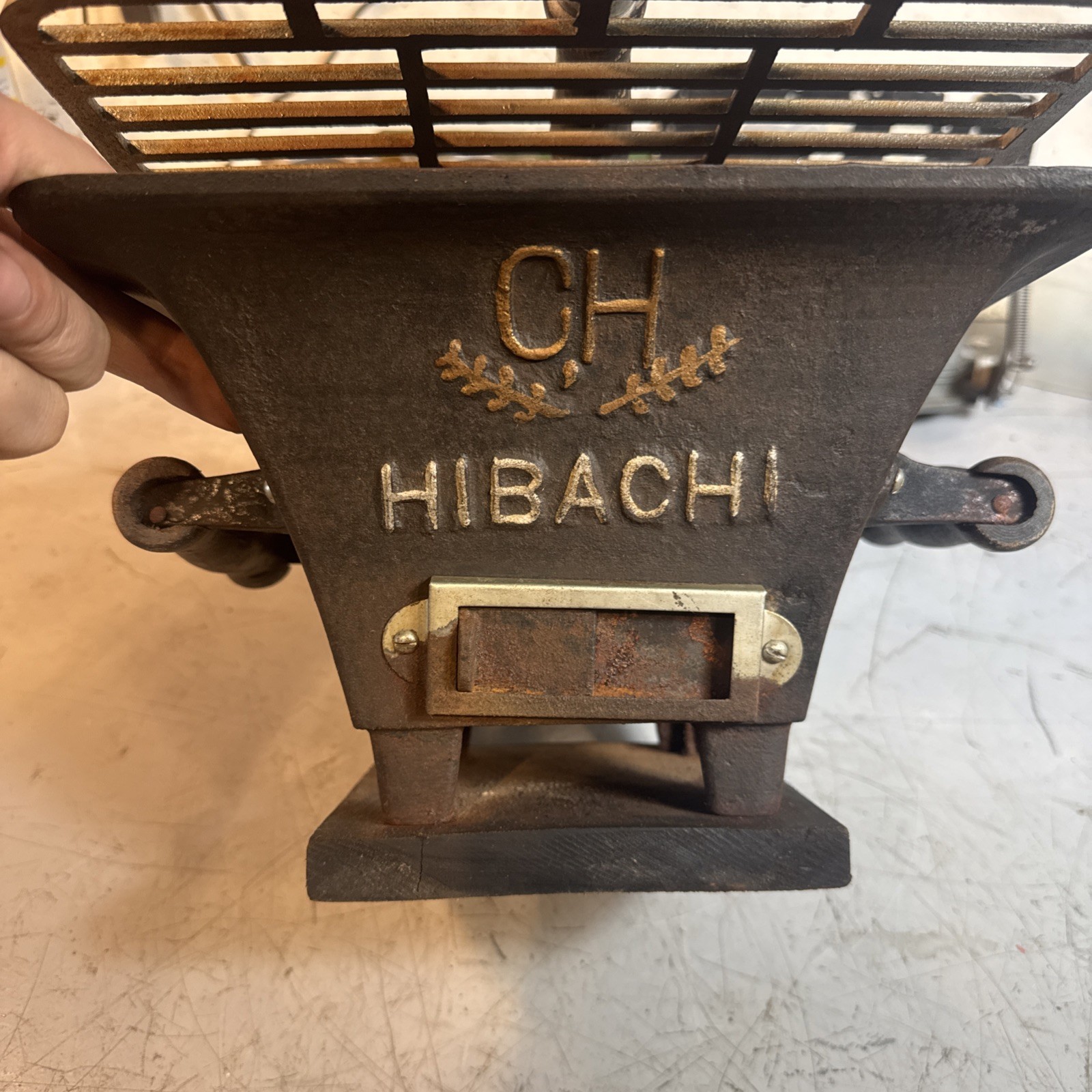 Vintage Antique Mini Cast Iron Table BBQ Grill Hibachi Japan Japanese 10 x10 Vintage Antique Mini Cast Iron Table BBQ Grill Hibachi Japan Japanese 10 x10