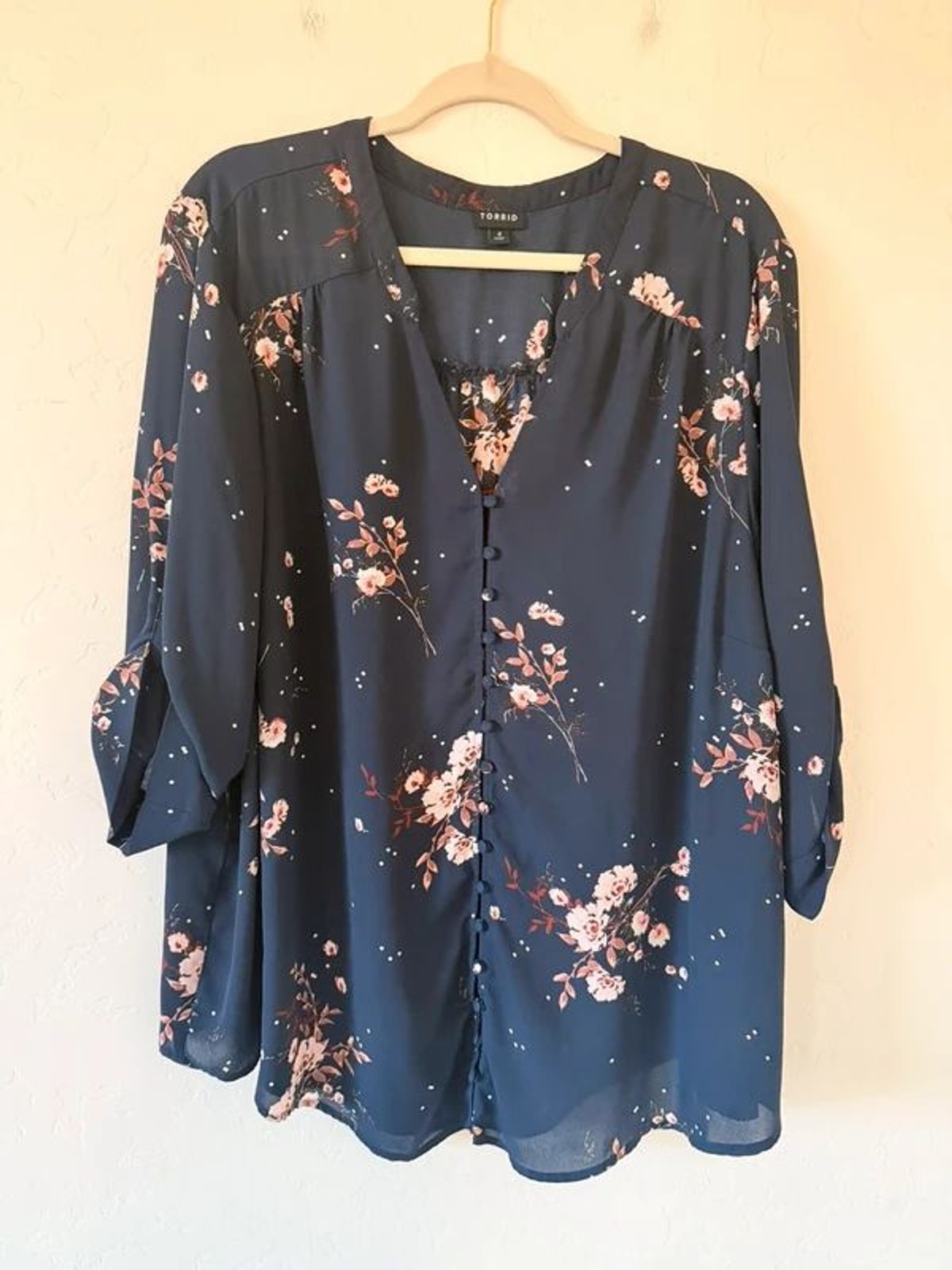 Torrid Floral Blouse Size 4 Torrid Floral Blouse Size 4