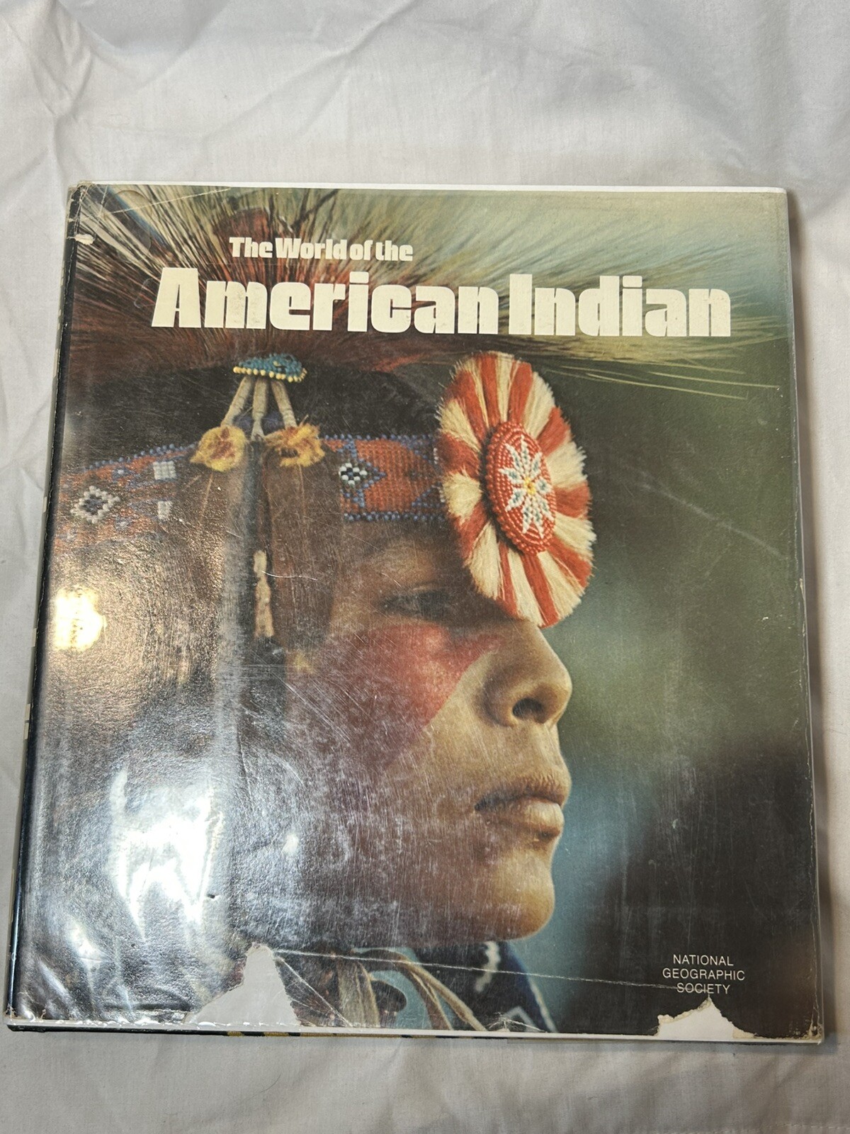 vintage 1979 second edition National Geographic World of American Indians book
