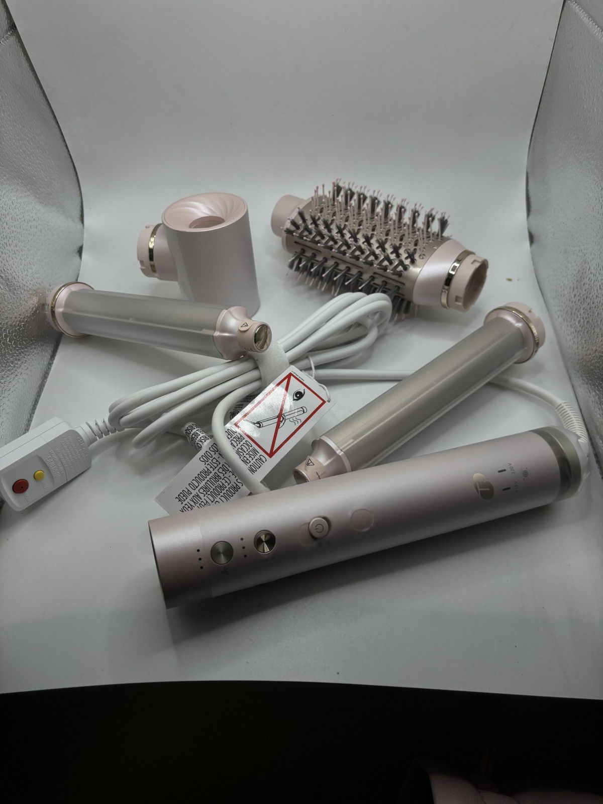 T3 Aire 360 Ceramic Air Styler Blowout Kit Dual Voltage - New