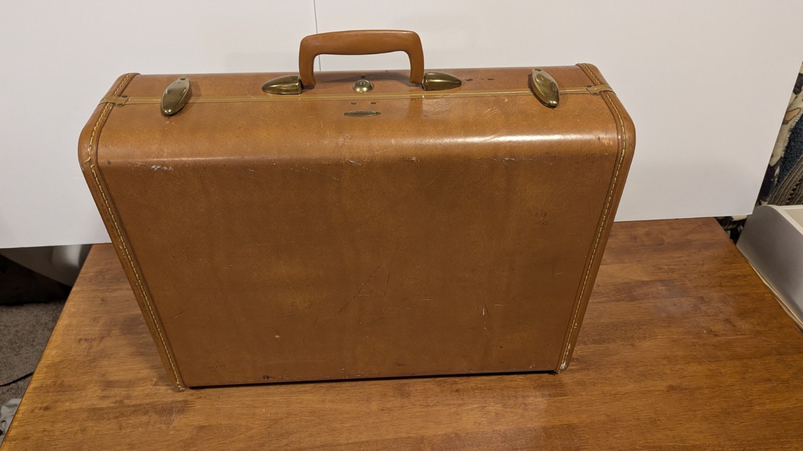 Vintage Samsonite Brown Suitcase 21x\ Vintage Samsonite Brown Suitcase 21x\