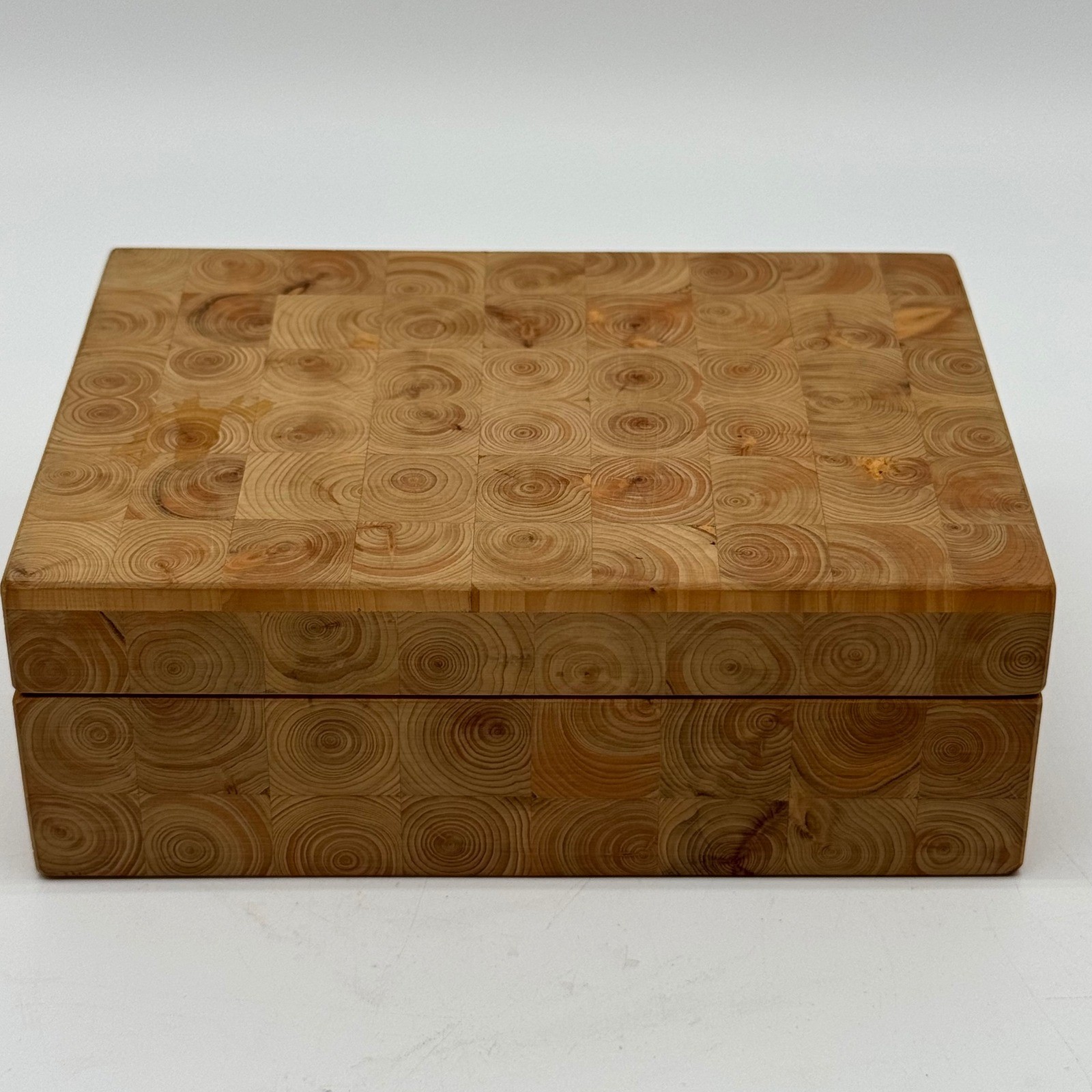 Vintage Handcrafted Juniper Wood End Grain Mosaic Keepsake Jewelry Trinket Box Vintage Handcrafted Juniper Wood End Grain Mosaic Keepsake Jewelry Trinket Box