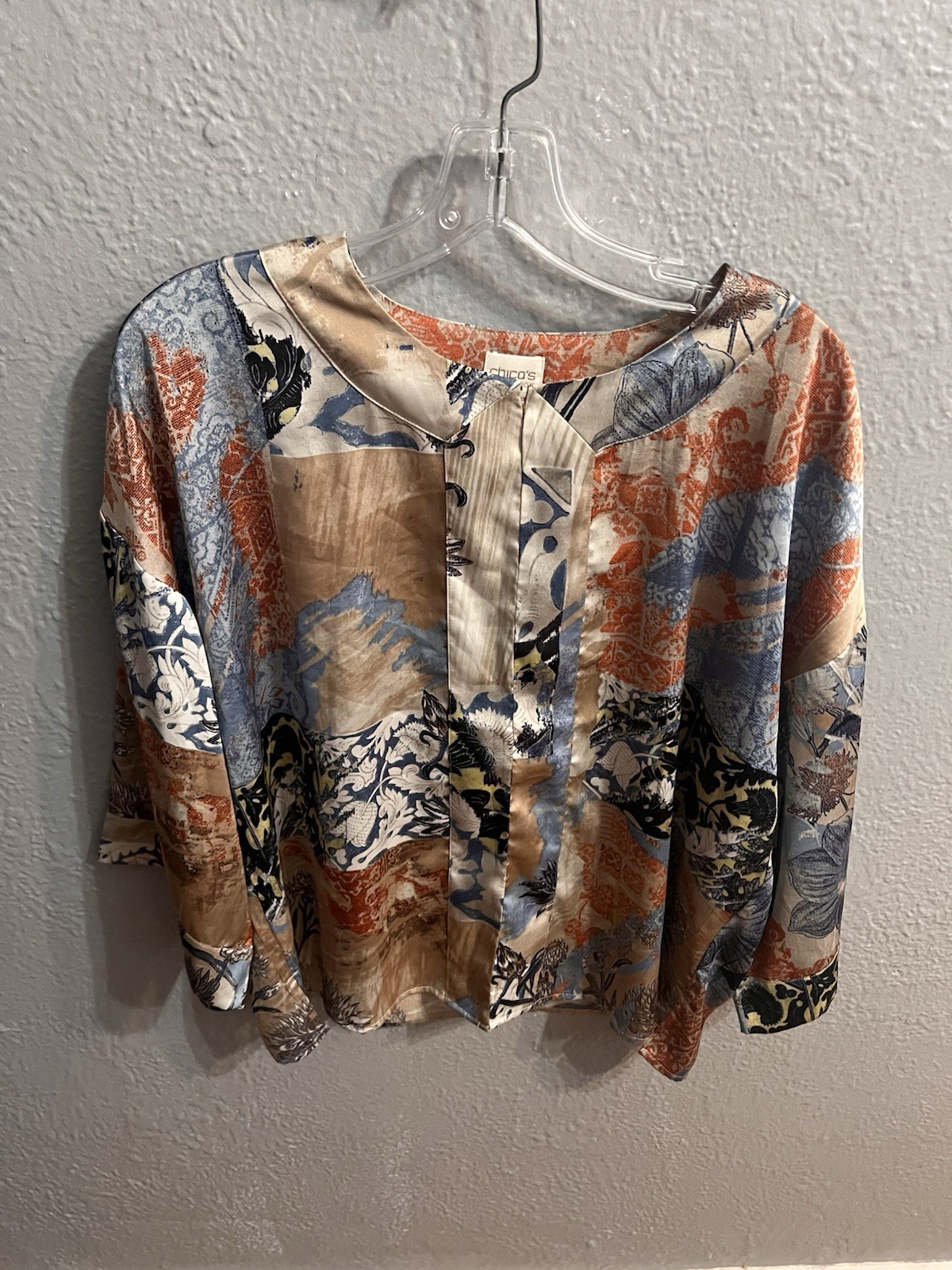 Chicos  Womens Size 1 Blouse 3/4 Sleeve Multi Color
