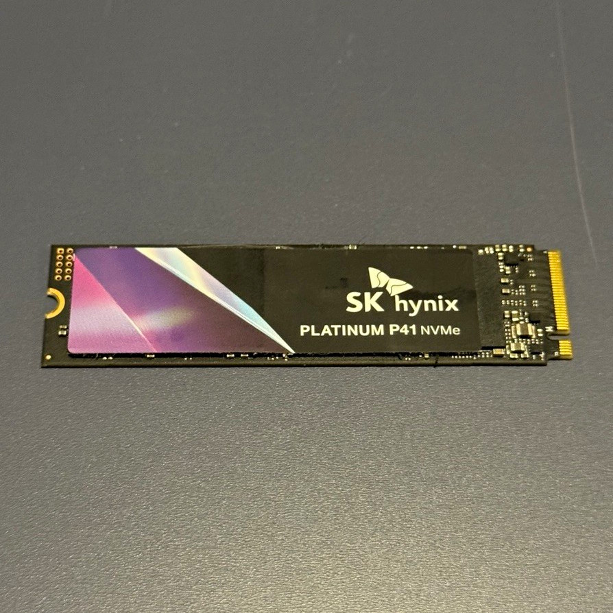 SK hynix Platinum P41 2TB NVMe M.2 Internal SSD - 100% Health