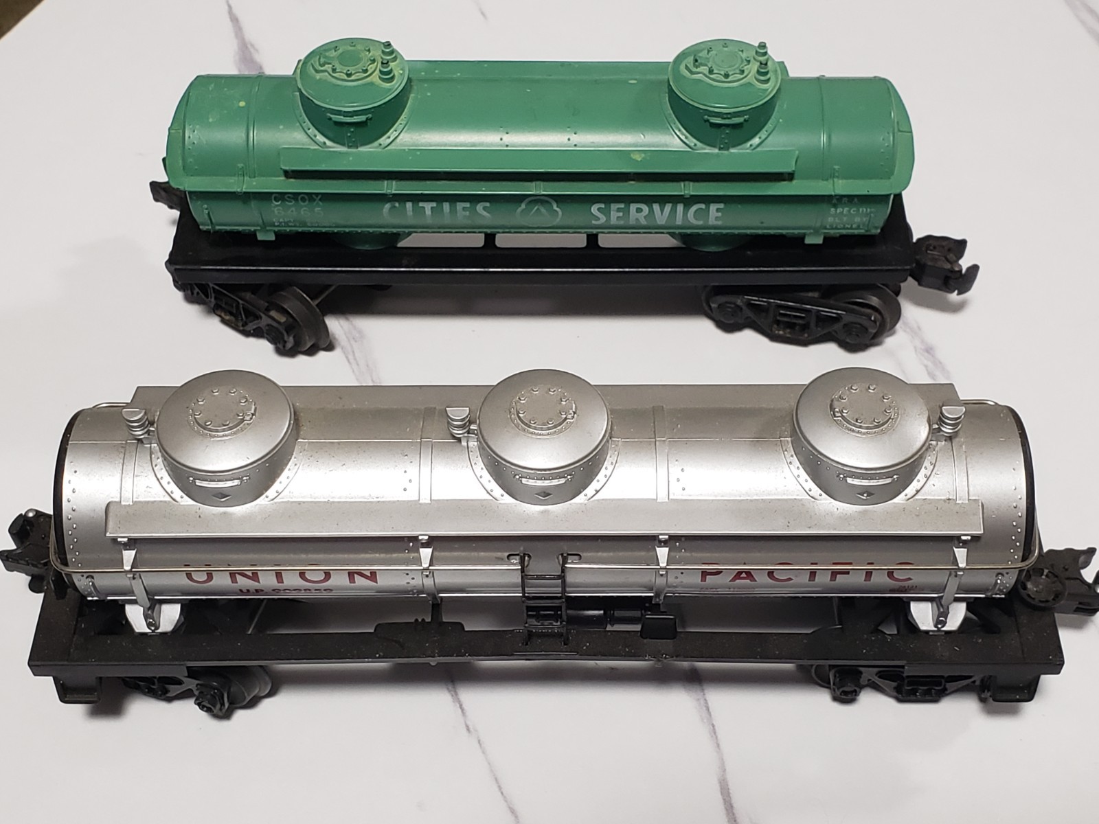 \'O\' - O27 collection: mostly Lionel; some post-war + Matson Intermodal container \'O\' - O27 collection: mostly Lionel; some post-war + Matson Intermodal container