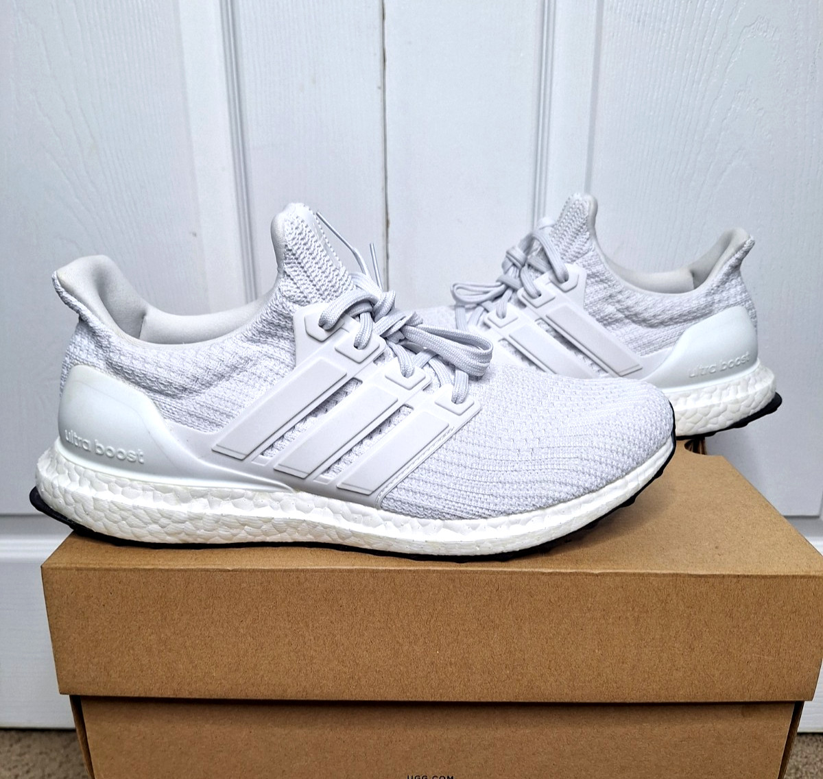 Adidas Ultraboost 4.0 Triple White size 10.5 FY9120 Adidas Ultraboost 4.0 Triple White size 10.5 FY9120