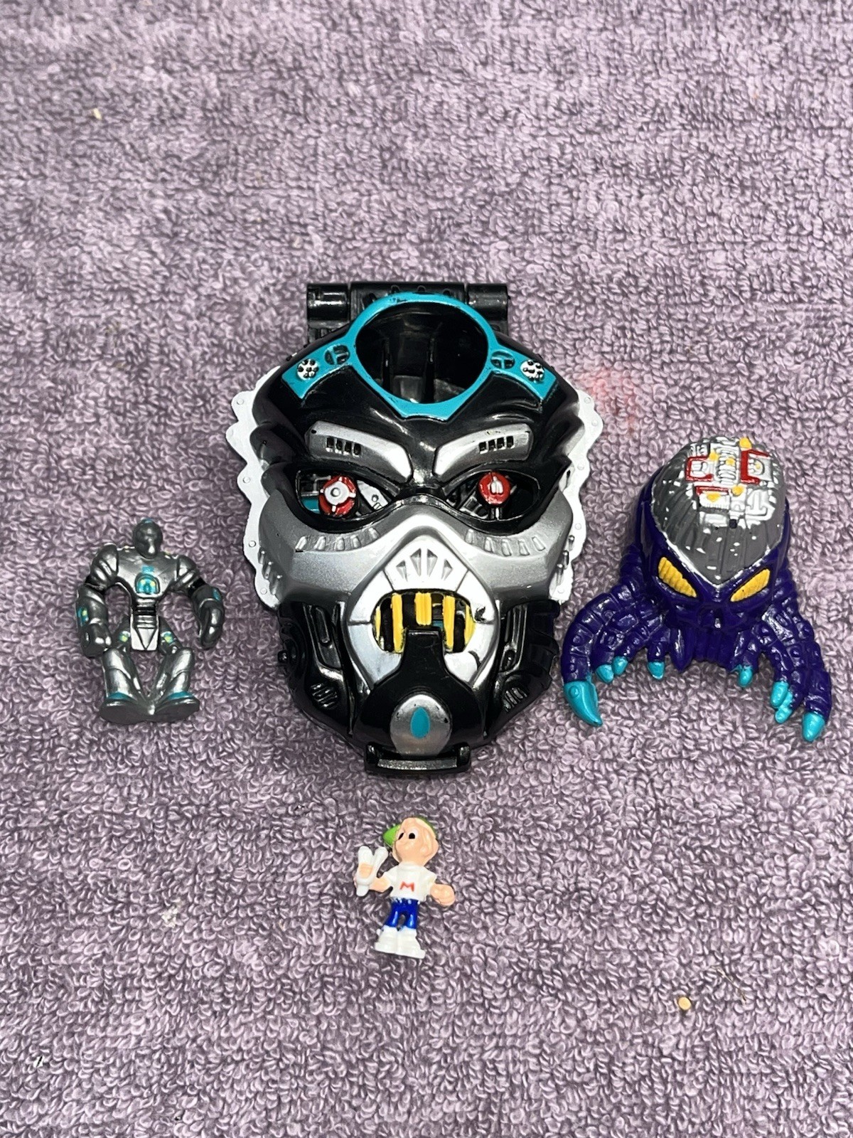 VTG 1992 Bluebird Mighty Max Horror Head Robot Invader Playset Small Complete VTG 1992 Bluebird Mighty Max Horror Head Robot Invader Playset Small Complete