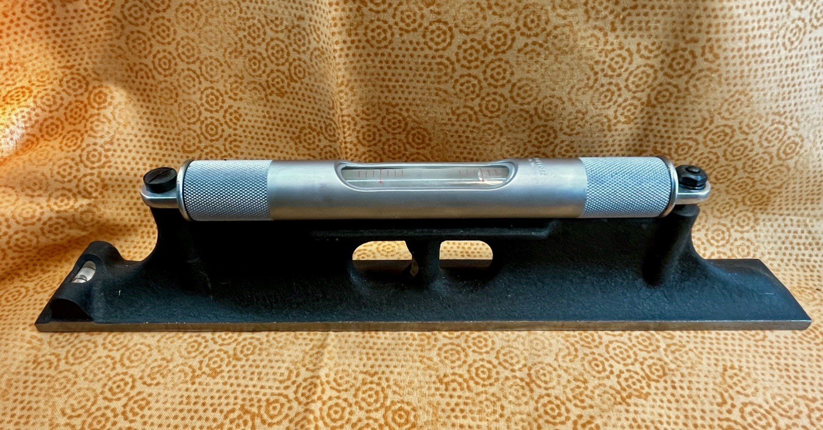 Vintage Starrett No. 98-12 Precision Machinists Level 12\