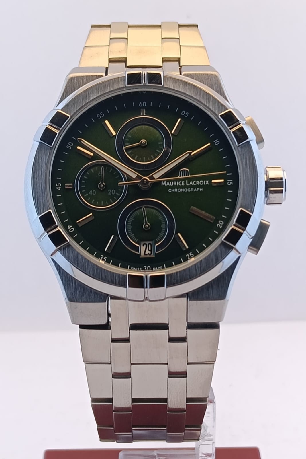 Vintage Men\'s Maurice Lacroix Aikon Green Dial Date Working Condition Wristwatch