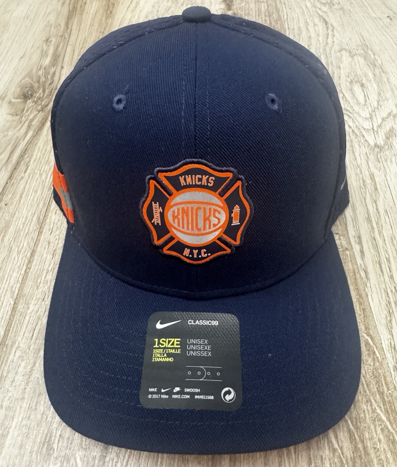 LIMITED - Nike New York Knicks FDNY NYC Reflective NBA City Edition Snapback Hat