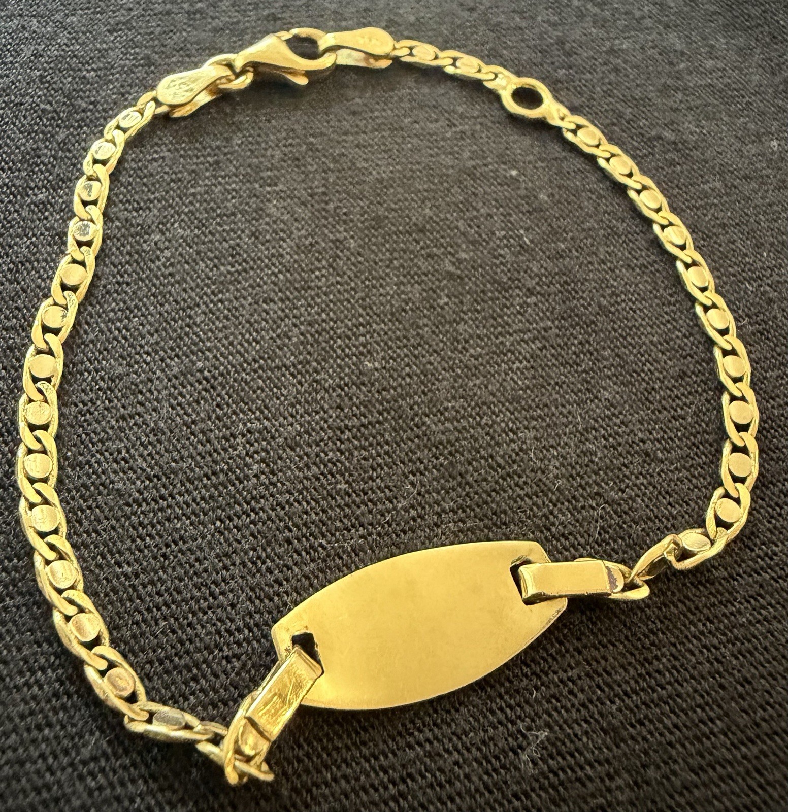 18k Gold Engravable Plate Chain Bracelet(4.1 Grams) 18k Gold Engravable Plate Chain Bracelet(4.1 Grams)