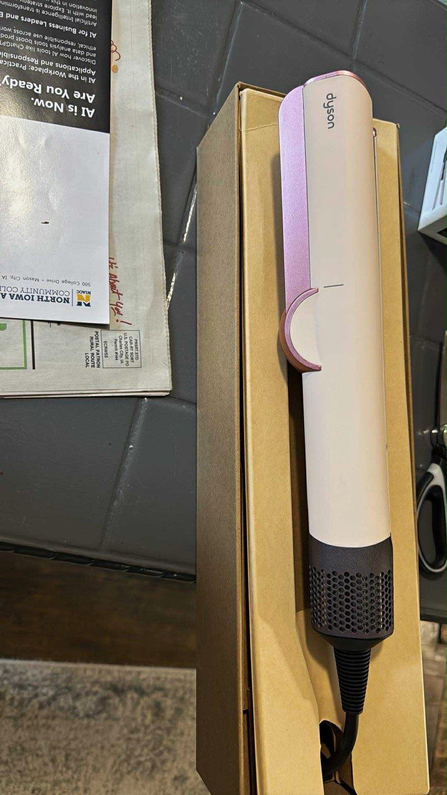 Dyson Airstrait Electric Hair Straightener Styling Tool Beige Pink Black Dyson Airstrait Electric Hair Straightener Styling Tool Beige Pink Black